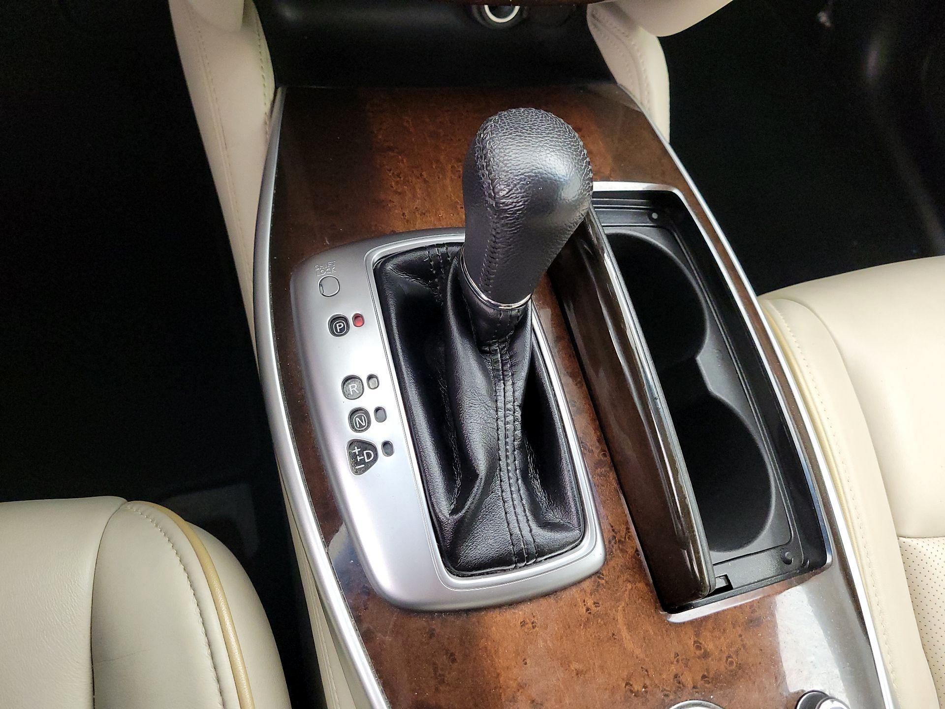 Thumbnail: 2015 INFINITI QX60 - 18