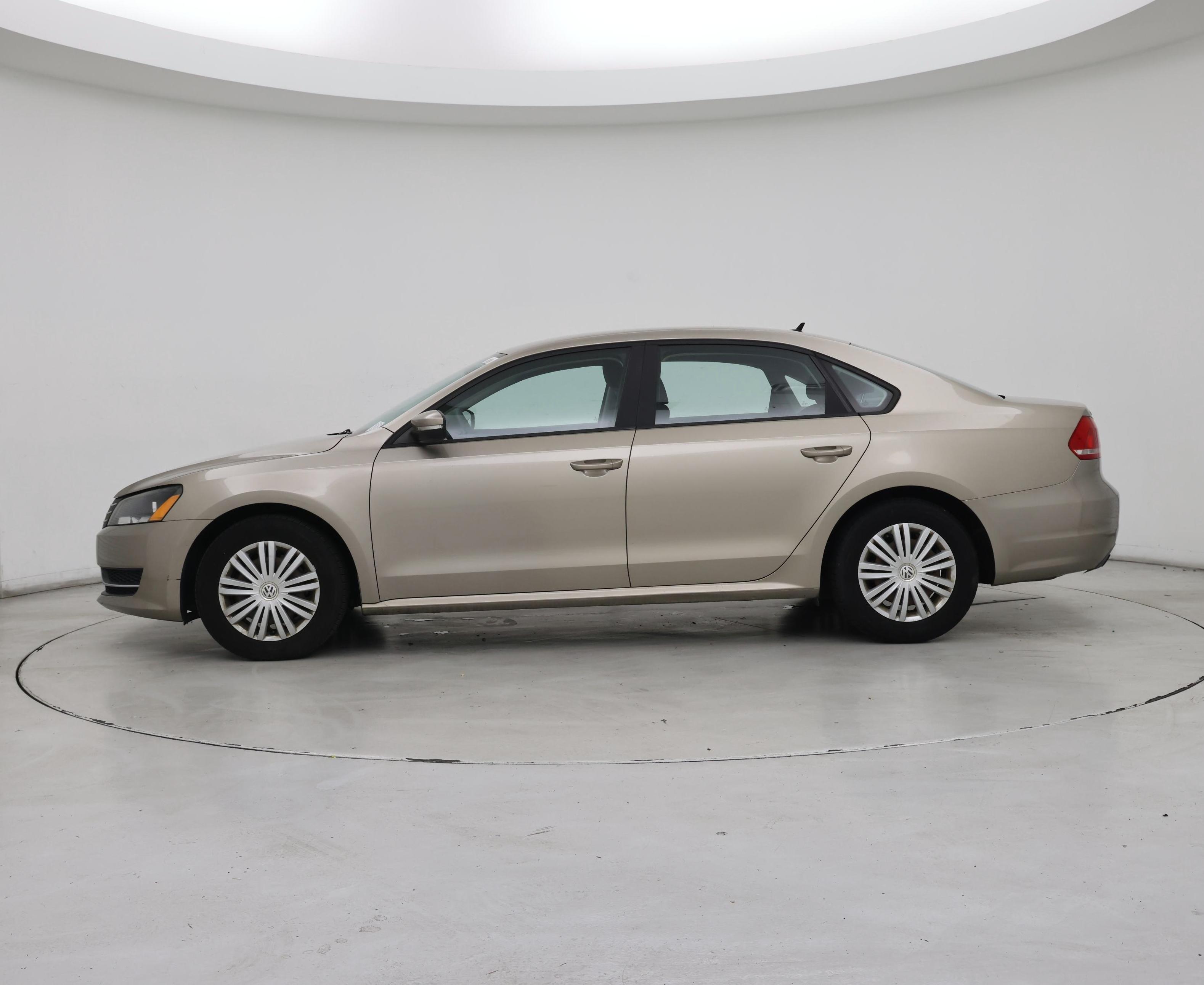 Thumbnail: 2015 Volkswagen Passat - 3