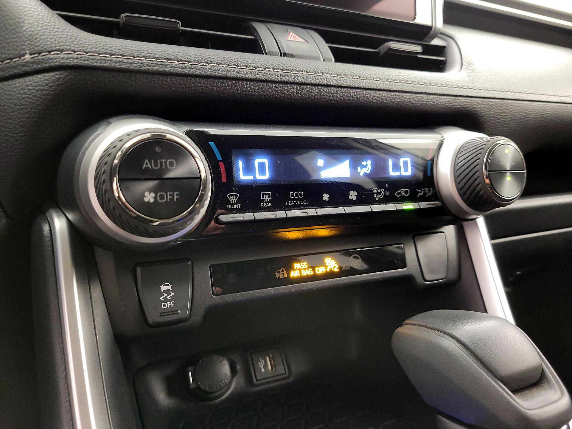 Thumbnail: 2024 Toyota RAV4 - 16