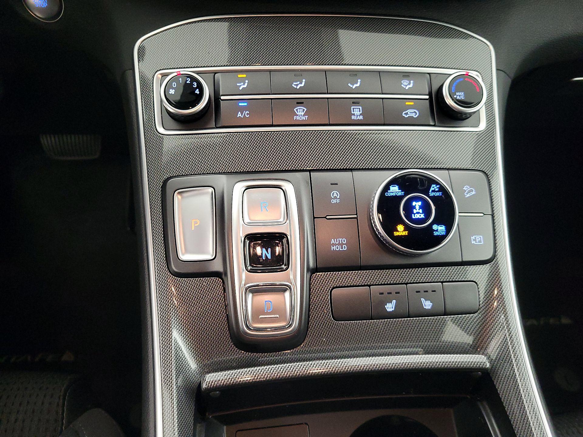 Thumbnail: 2022 Hyundai Santa Fe - 17