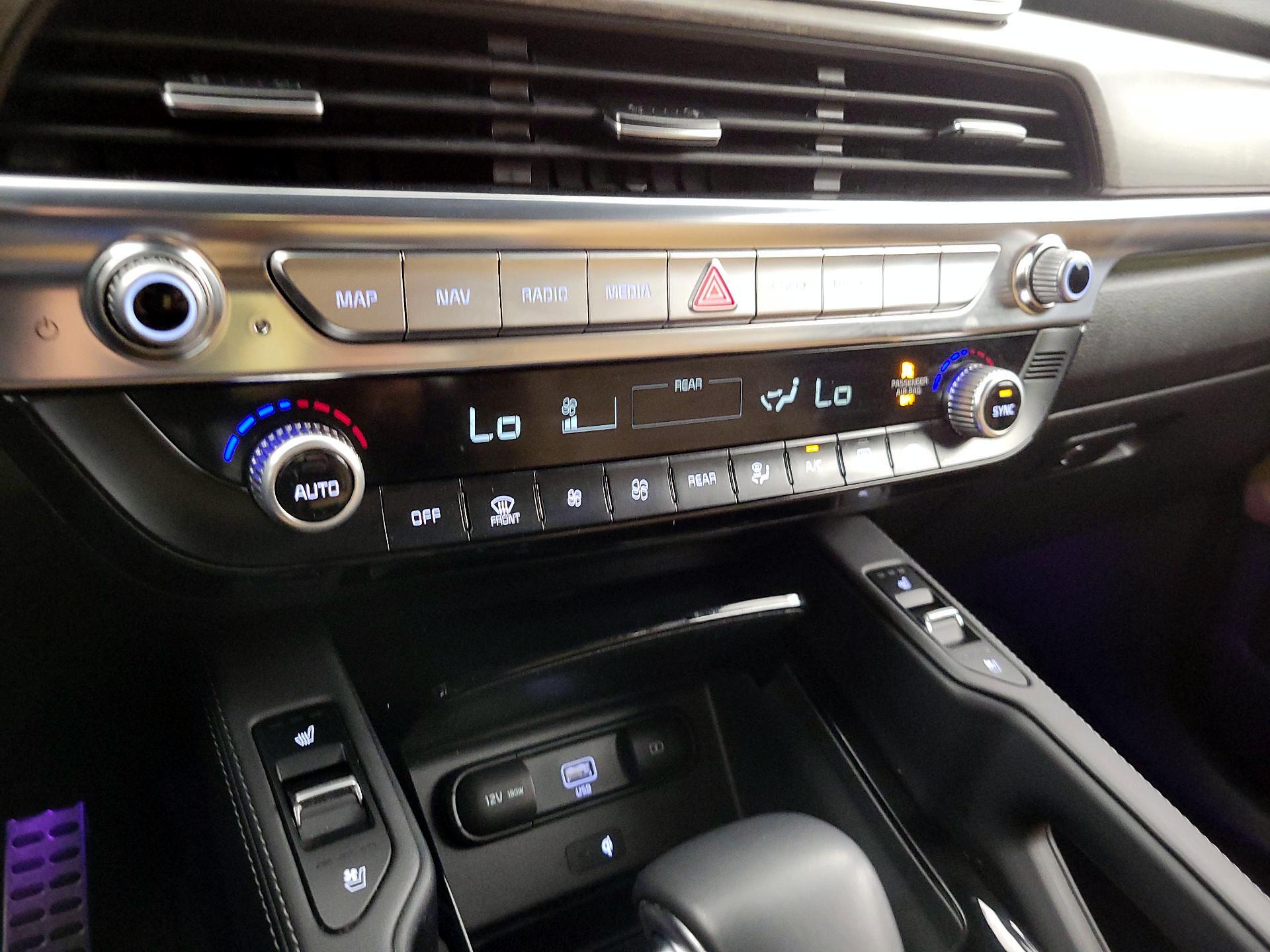 Thumbnail: 2022 Kia Telluride - 17