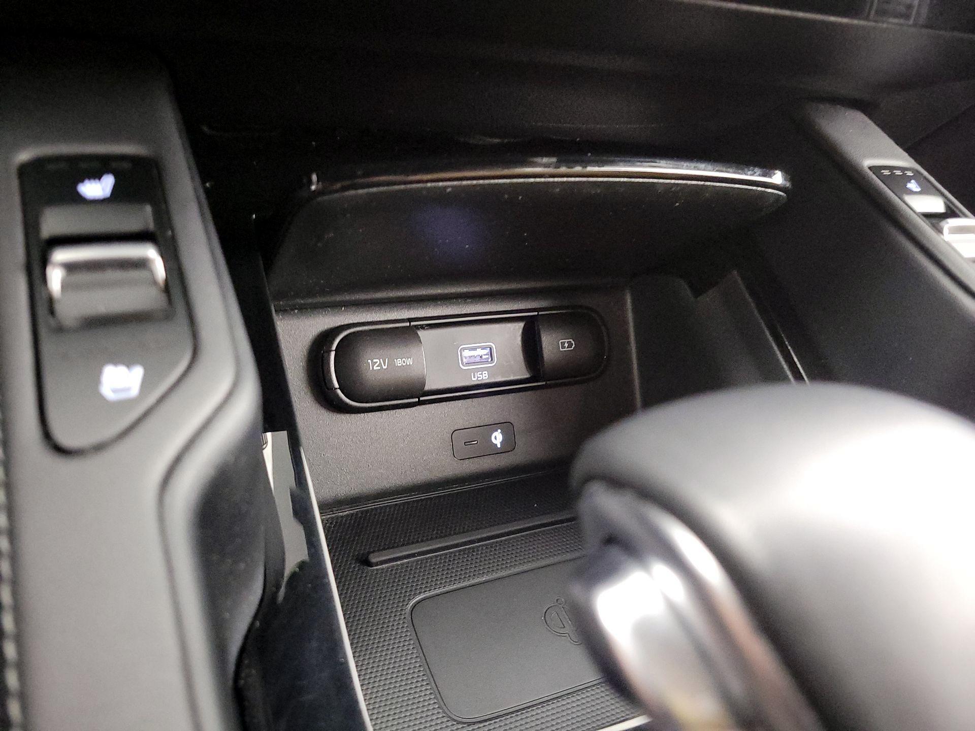 Thumbnail: 2022 Kia Telluride - 19