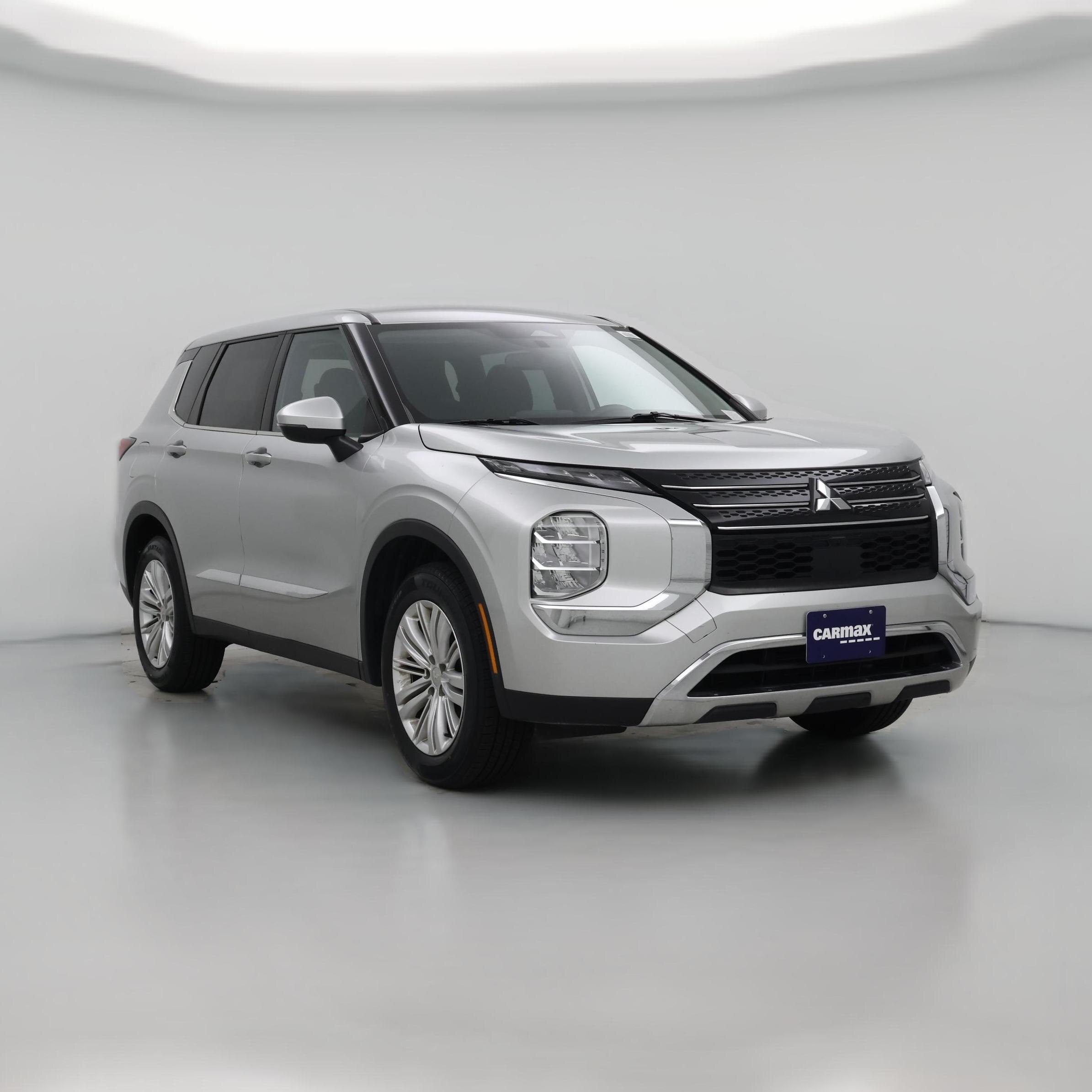 Thumbnail: 2022 Mitsubishi Outlander - 1