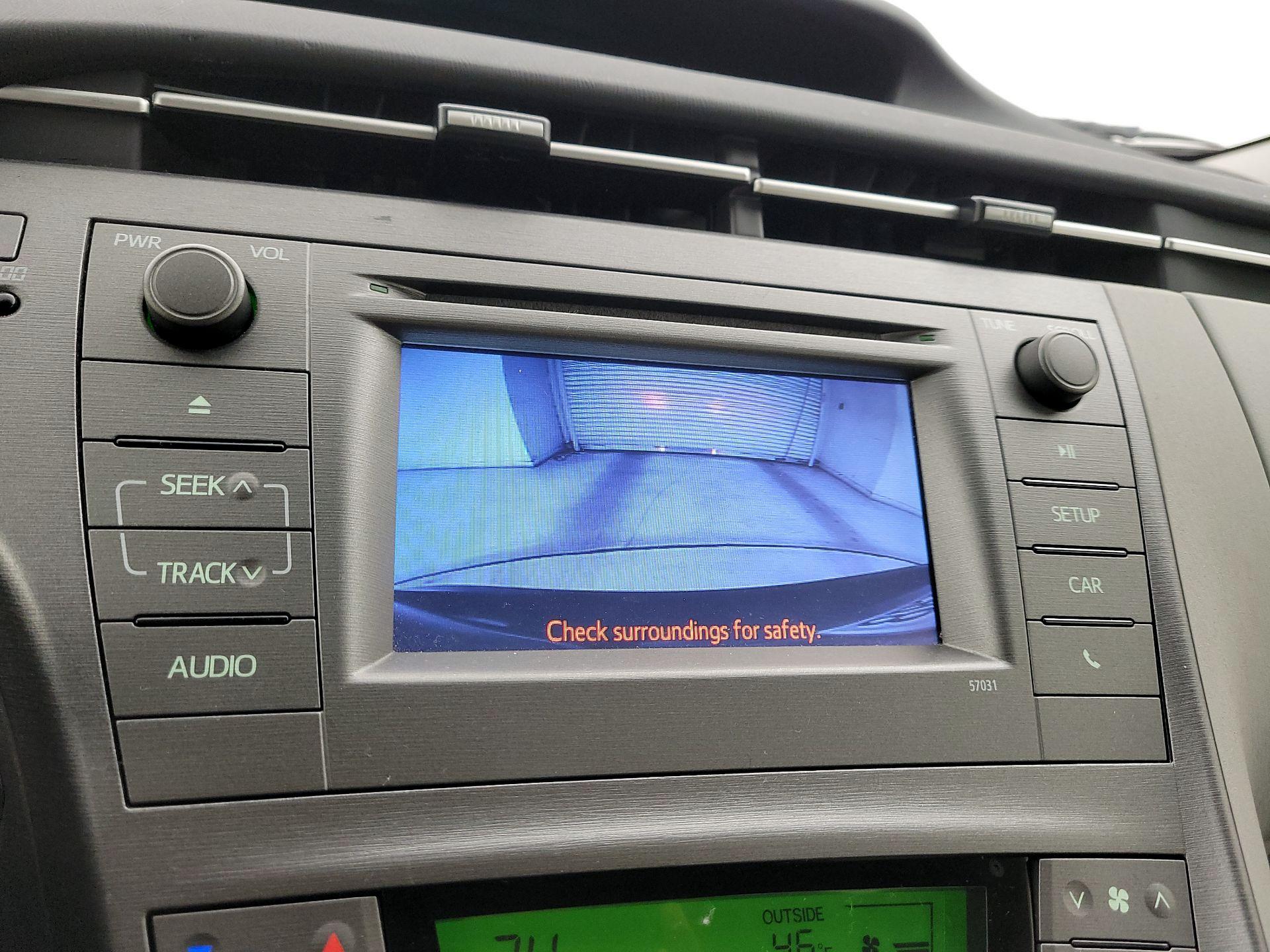 Thumbnail: 2015 Toyota Prius - 14