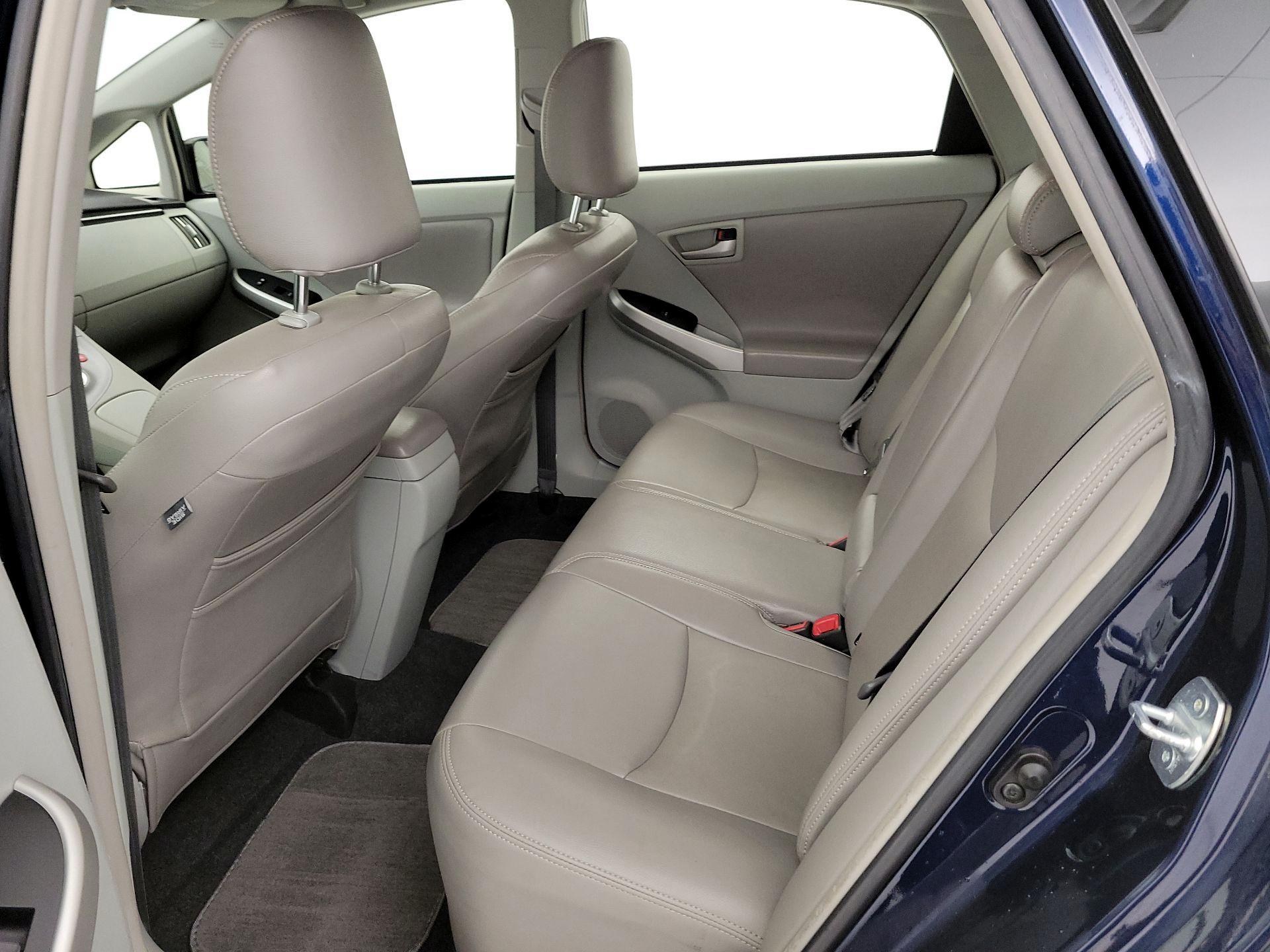 Thumbnail: 2015 Toyota Prius - 19