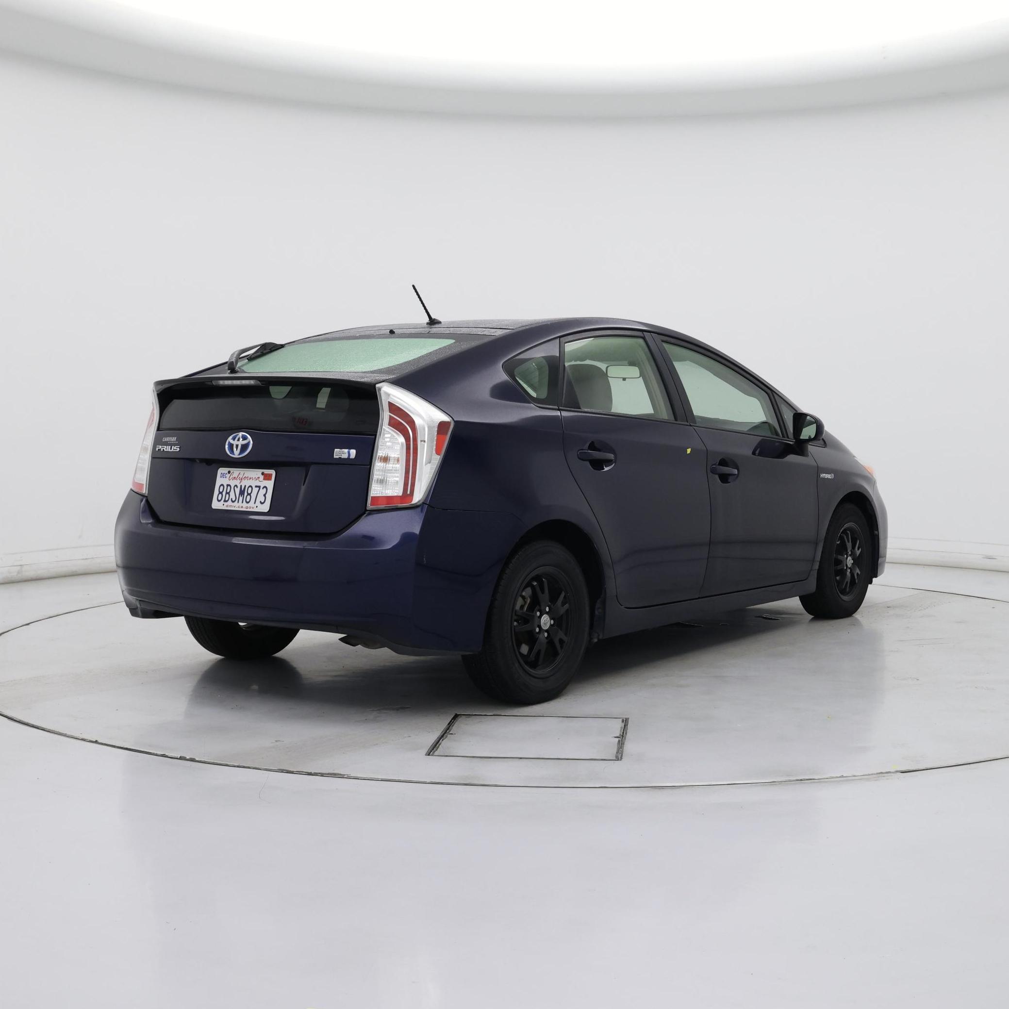 Thumbnail: 2015 Toyota Prius - 8