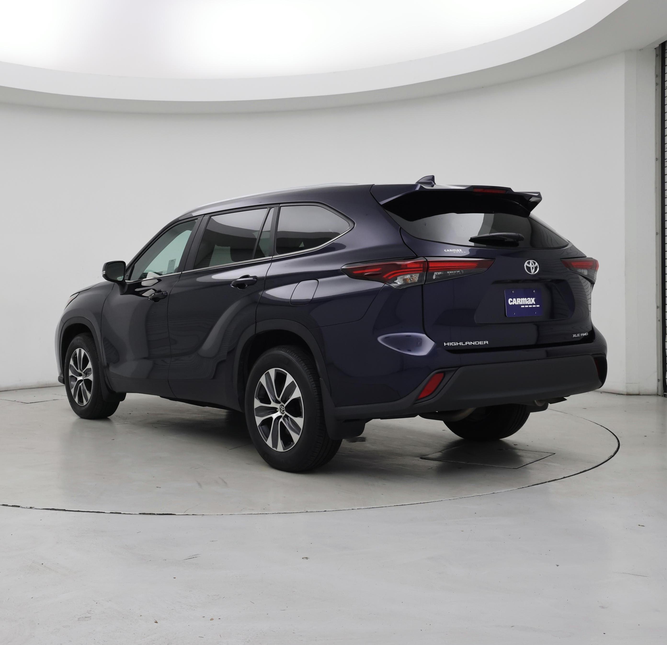 Thumbnail: 2024 Toyota Highlander - 2