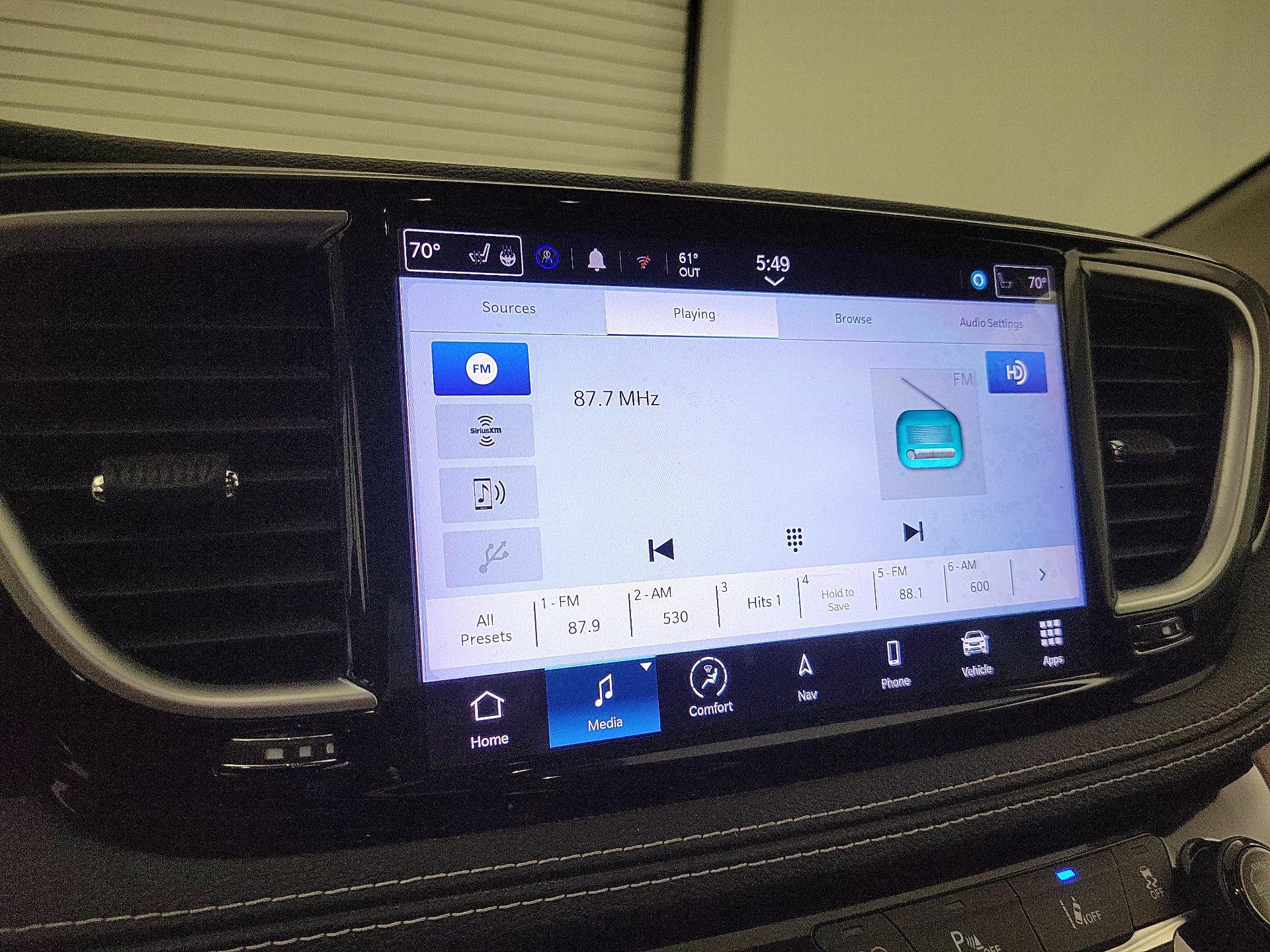 Thumbnail: 2022 Chrysler Pacifica - 16