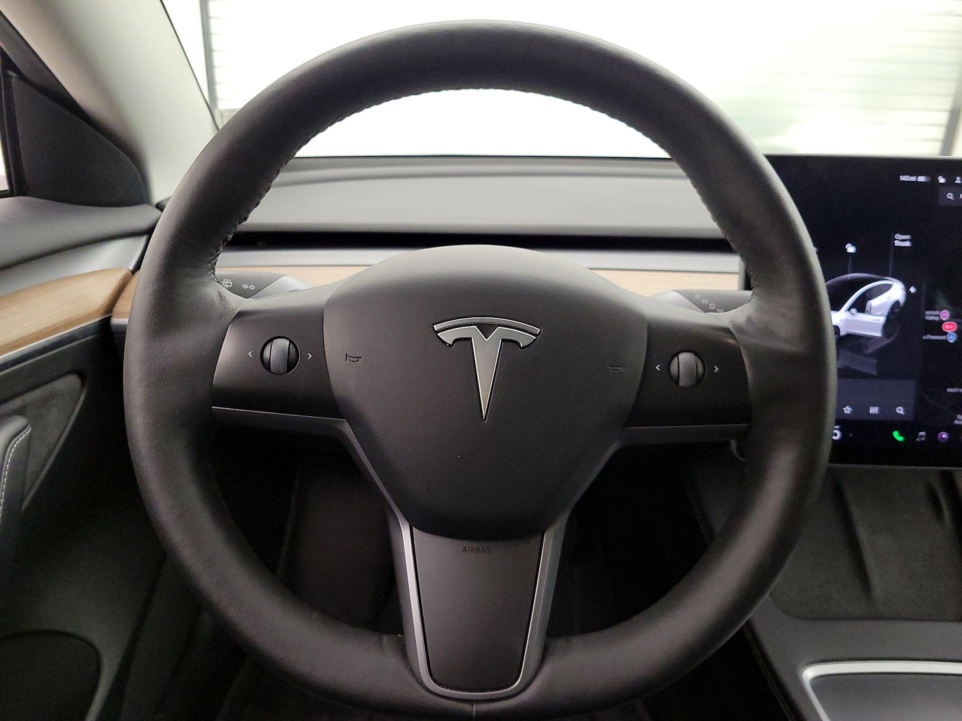 Thumbnail: 2022 Tesla Model 3 - 10