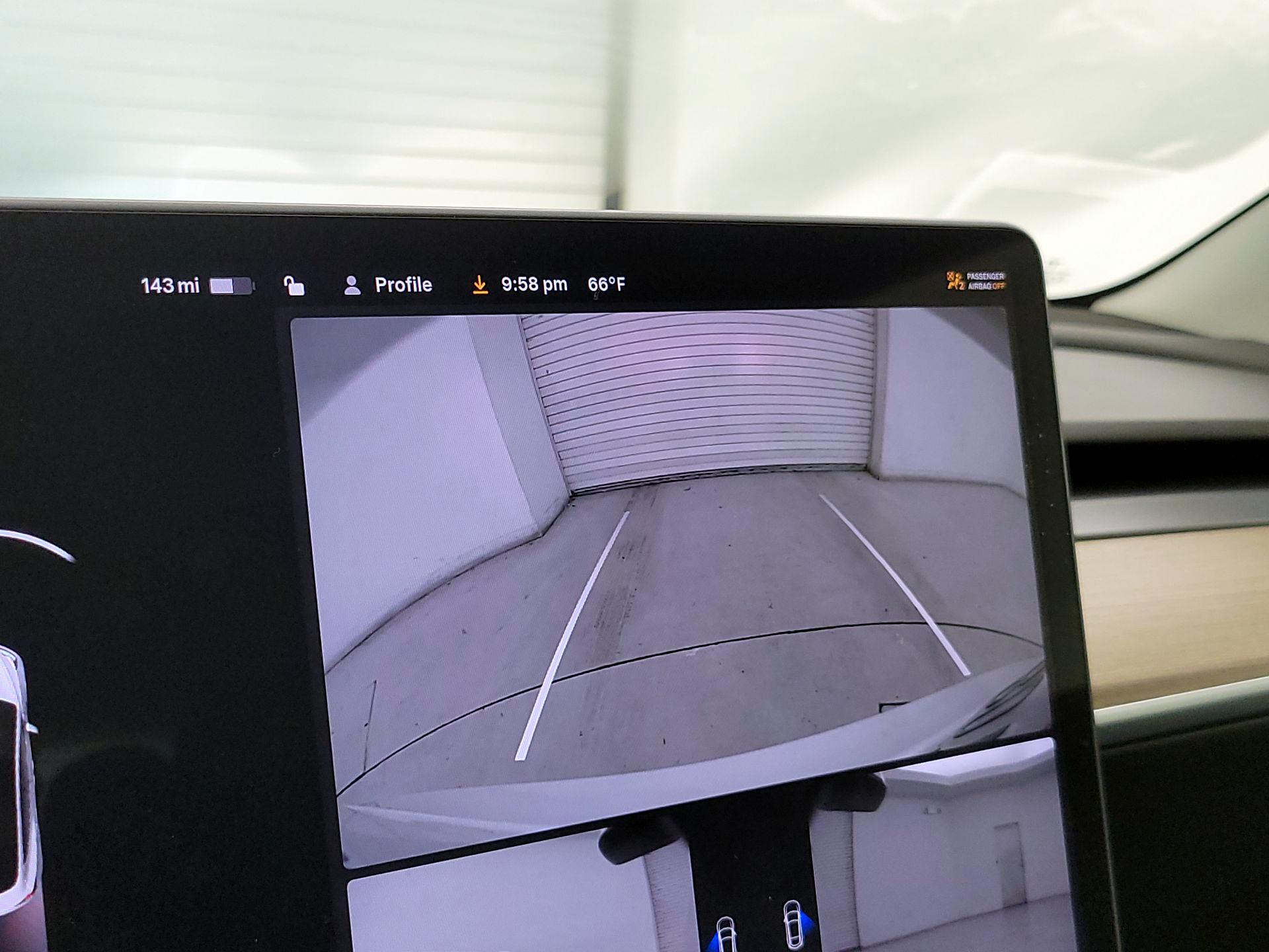 Thumbnail: 2022 Tesla Model 3 - 14