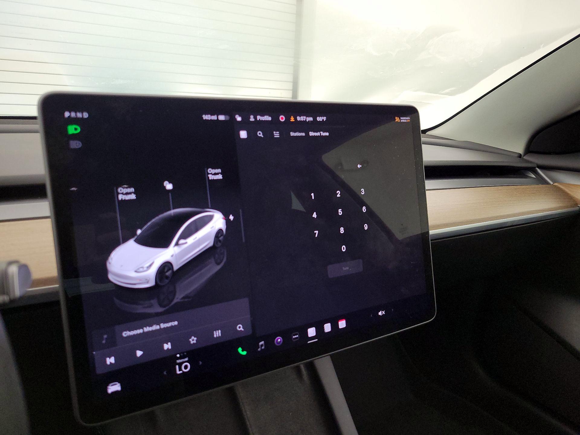 Thumbnail: 2022 Tesla Model 3 - 15