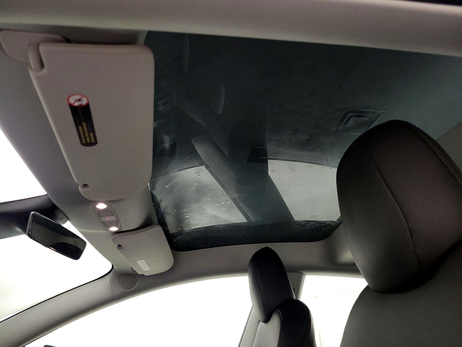 Thumbnail: 2022 Tesla Model 3 - 19