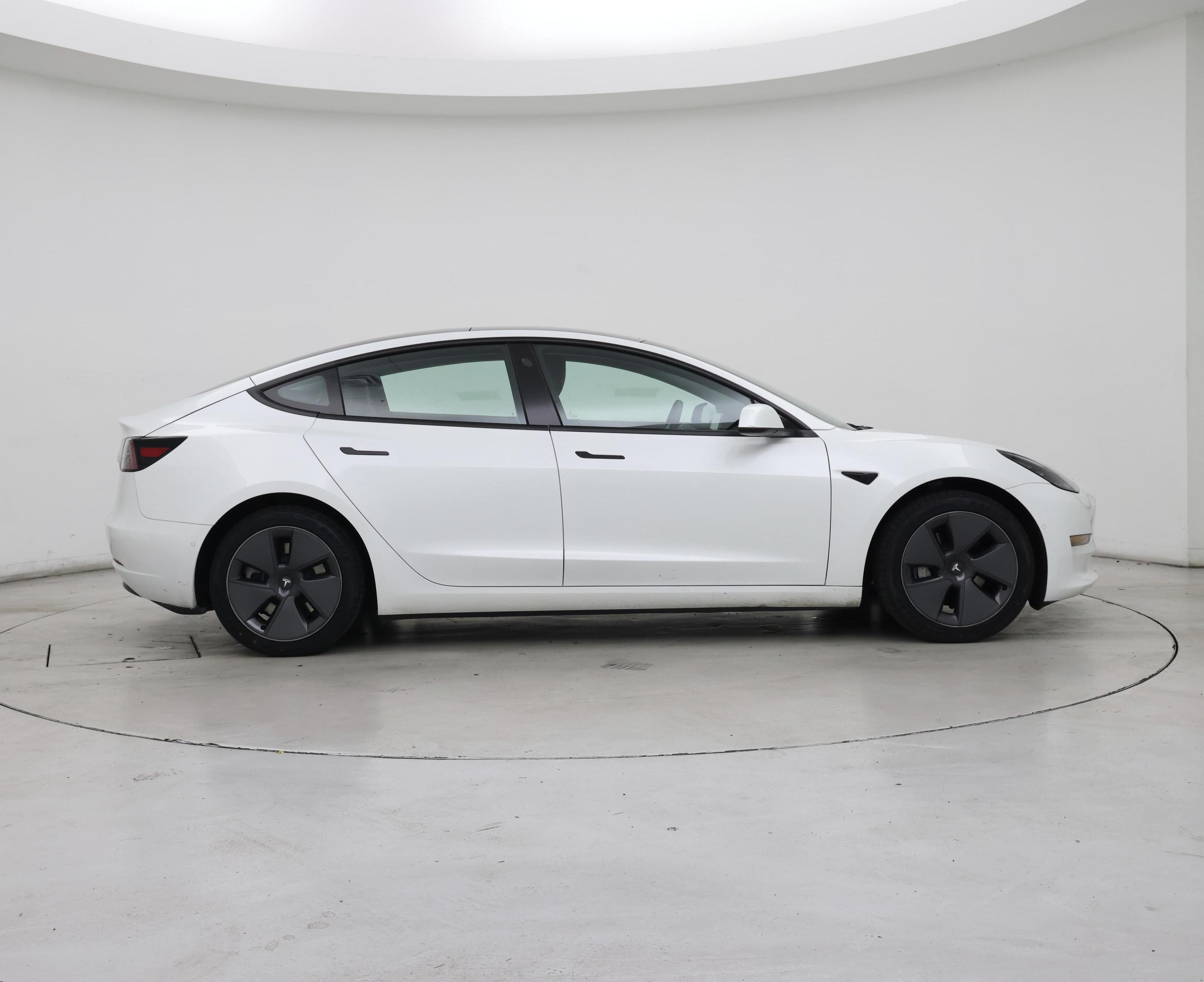 Thumbnail: 2022 Tesla Model 3 - 7
