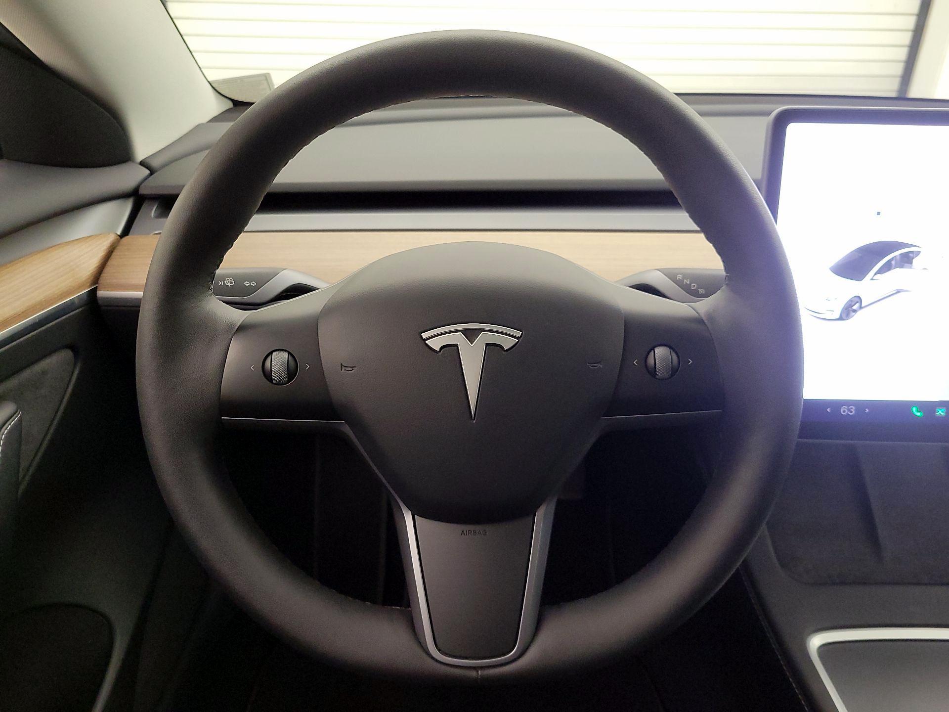 Thumbnail: 2023 Tesla Model 3 - 10