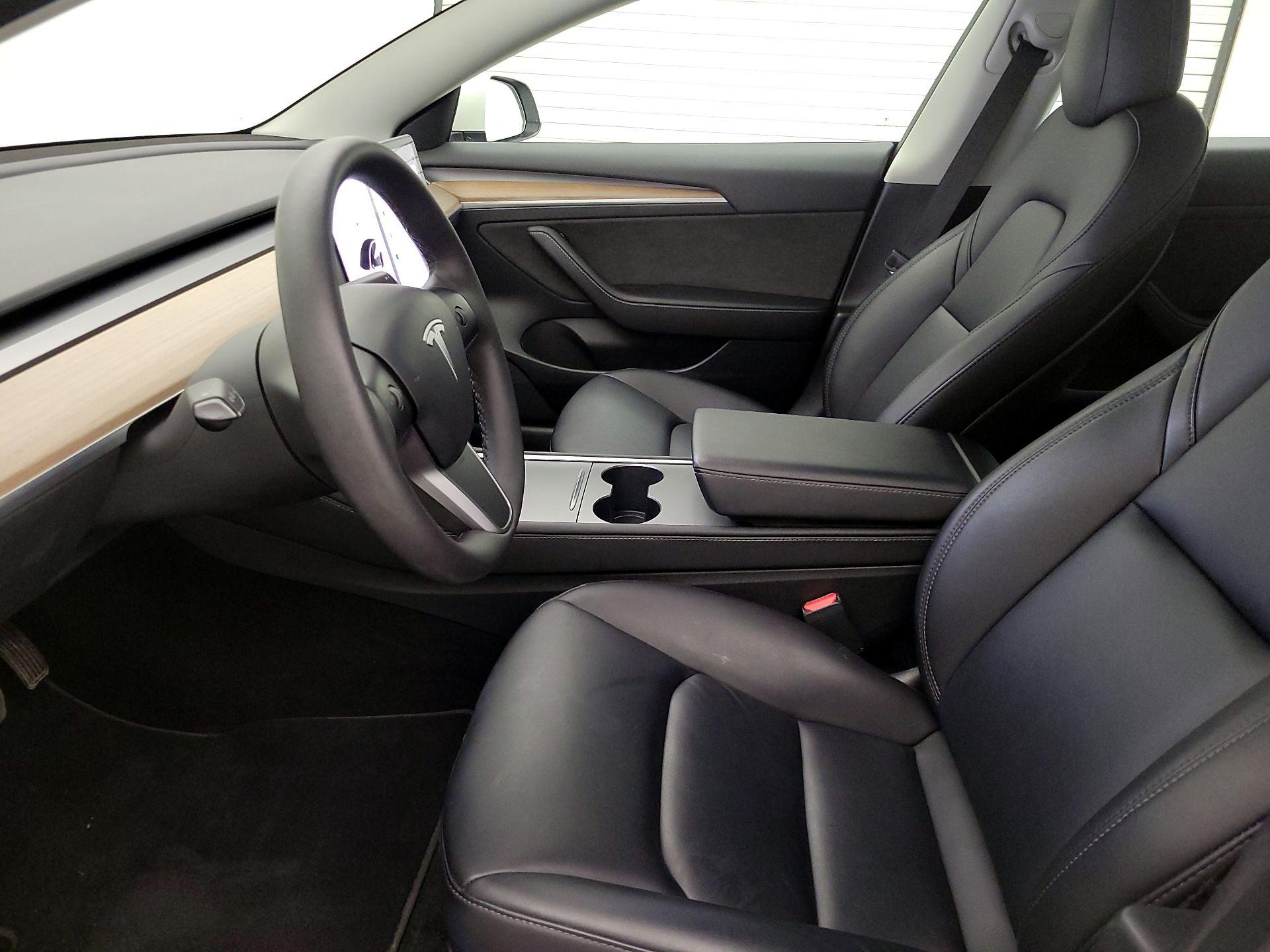 Thumbnail: 2023 Tesla Model 3 - 11