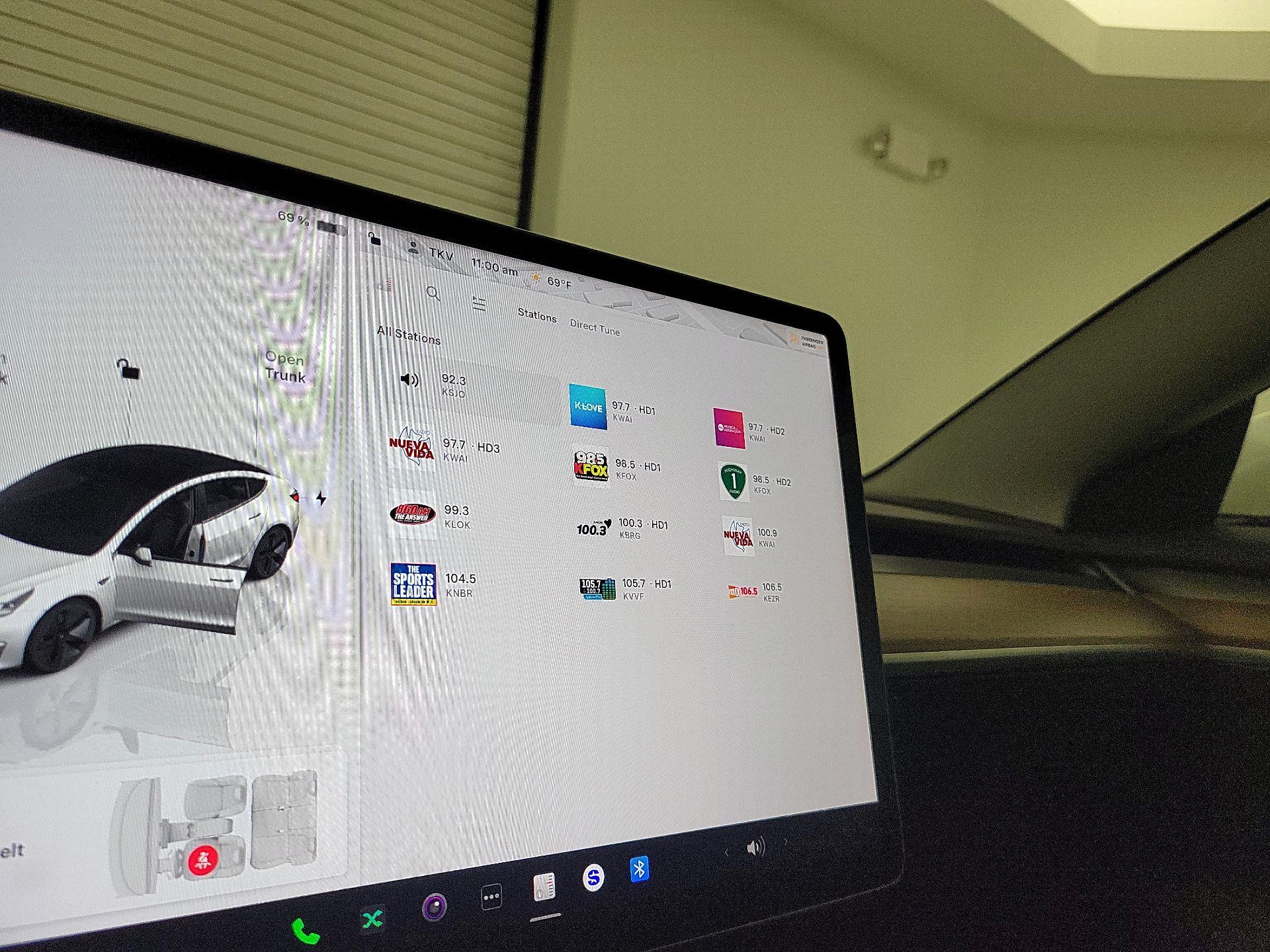 Thumbnail: 2023 Tesla Model 3 - 15