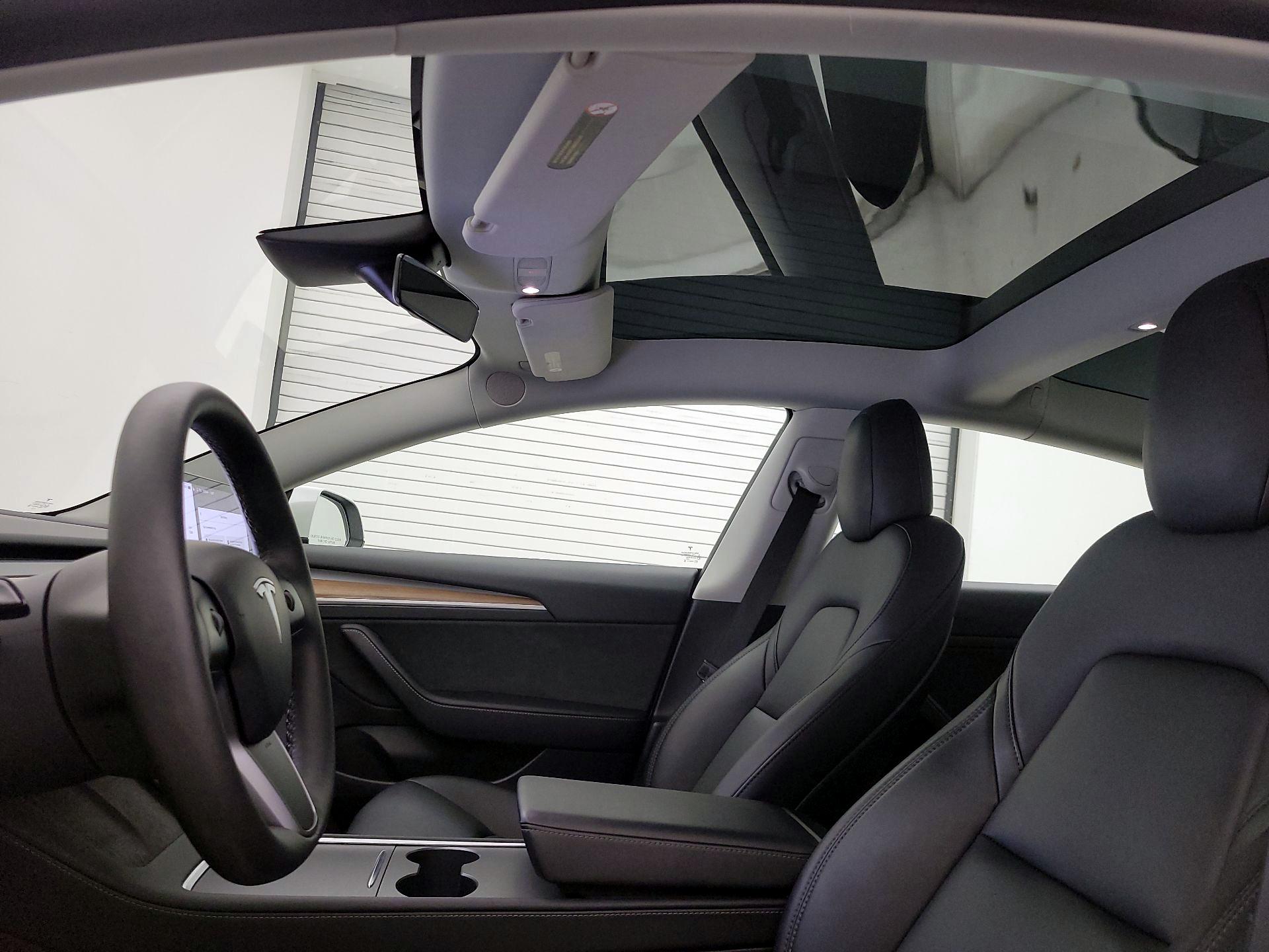 Thumbnail: 2023 Tesla Model 3 - 18