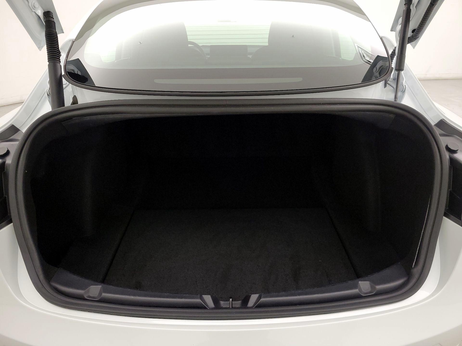 Thumbnail: 2023 Tesla Model 3 - 20