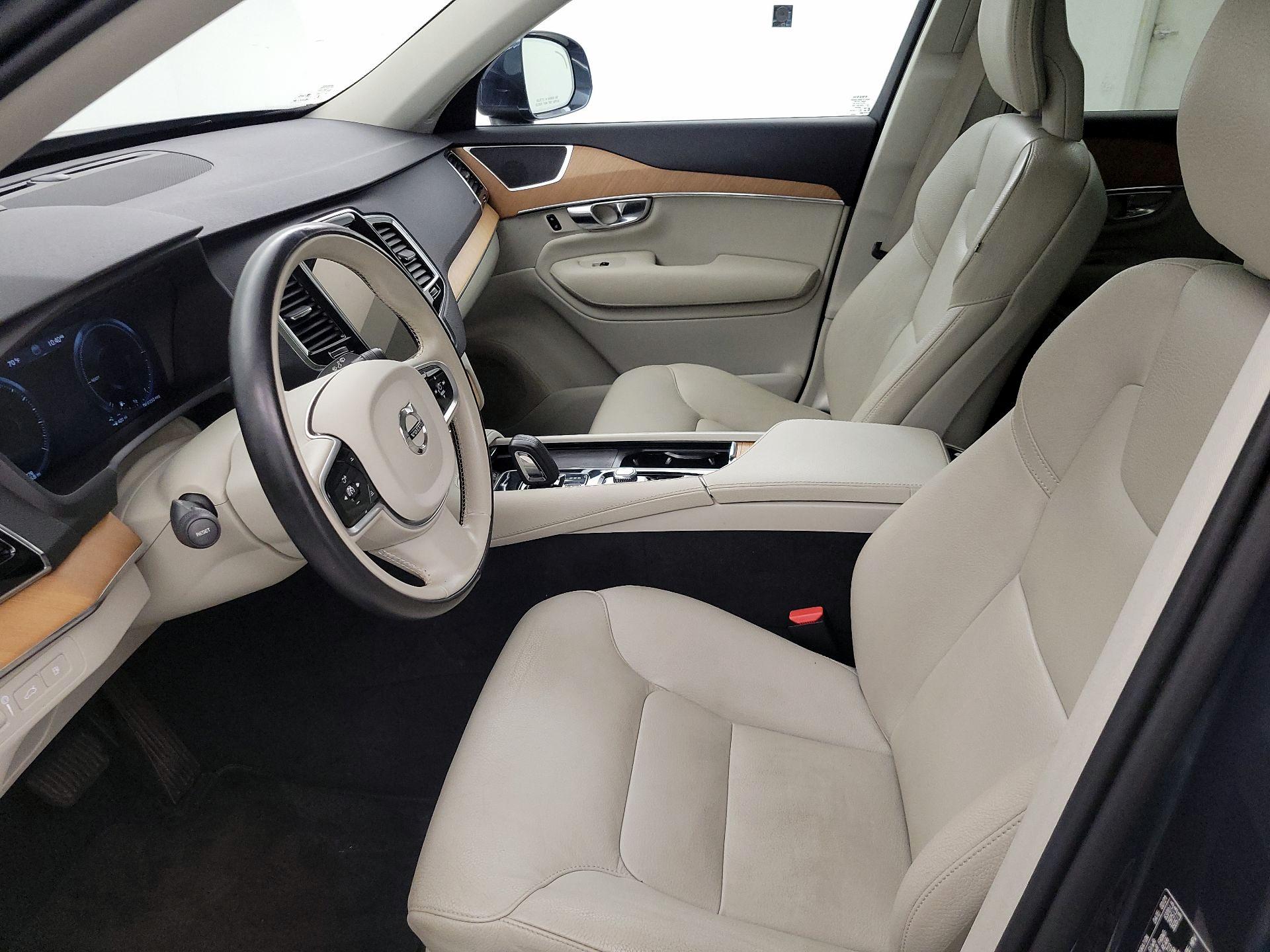 Thumbnail: 2021 Volvo XC90 - 11