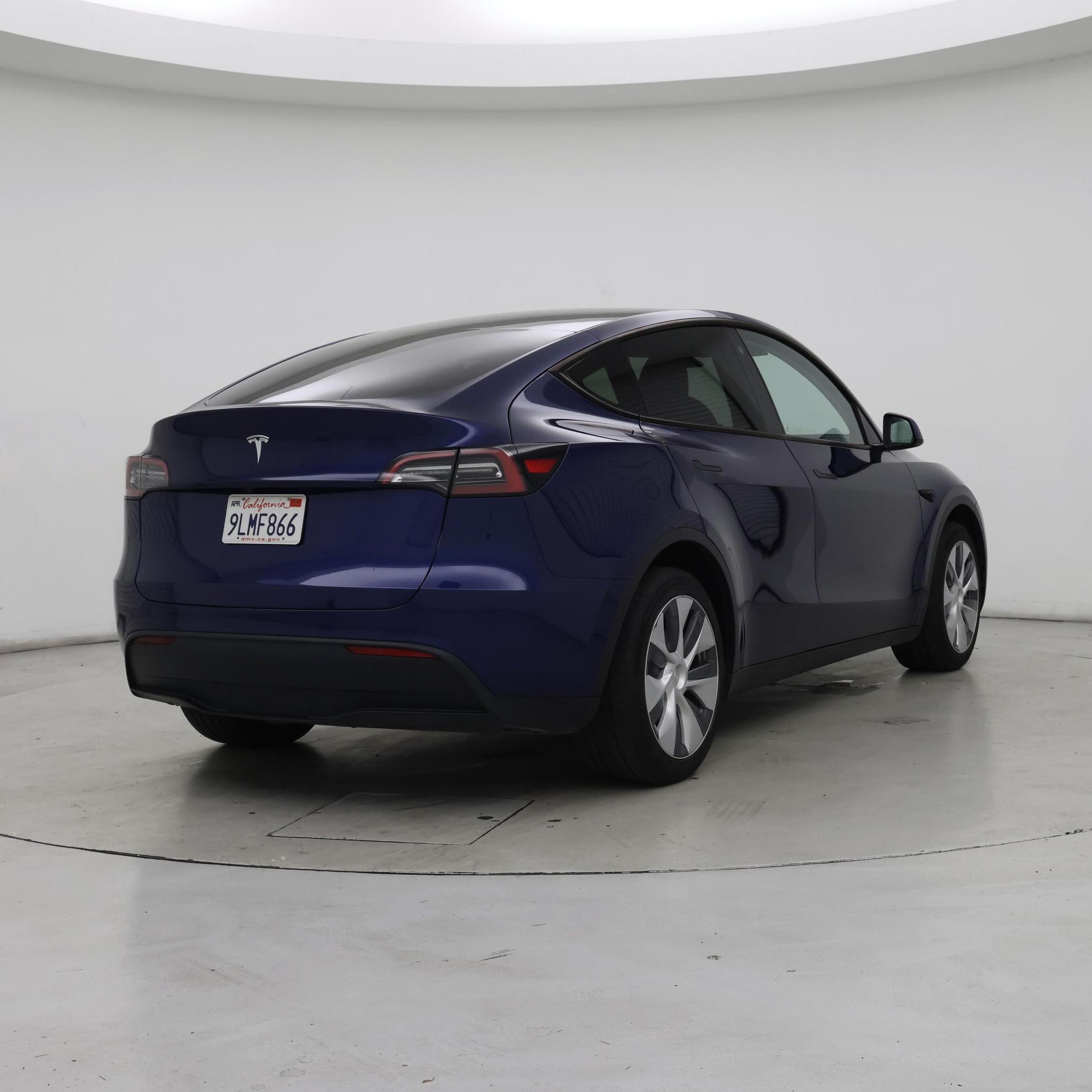 Thumbnail: 2023 Tesla Model Y - 8
