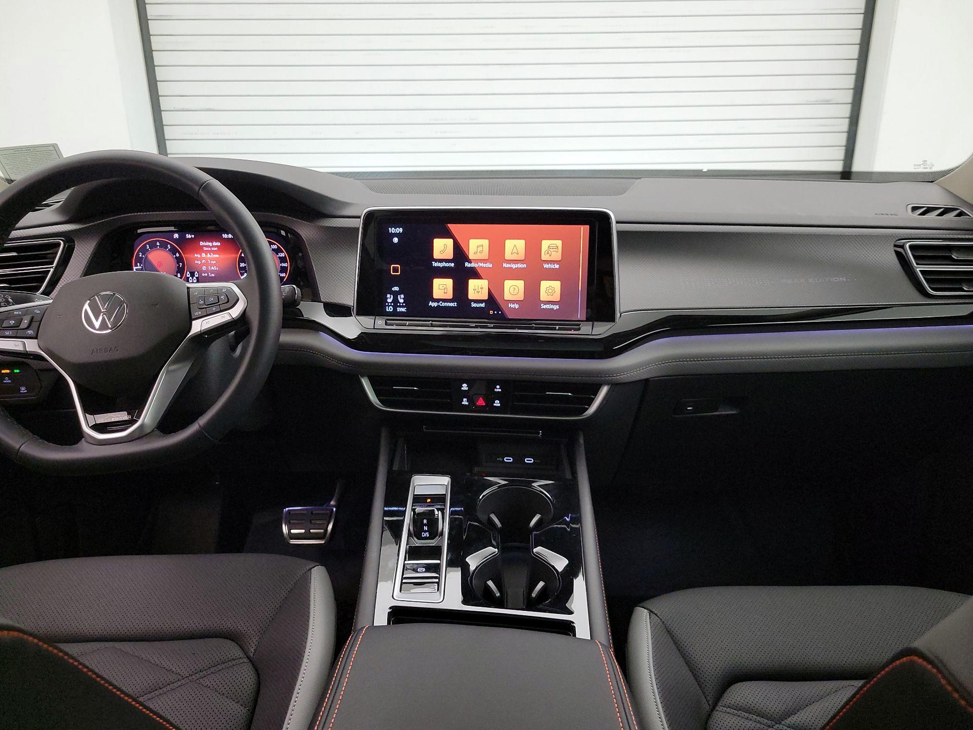 Thumbnail: 2024 Volkswagen Atlas - 9