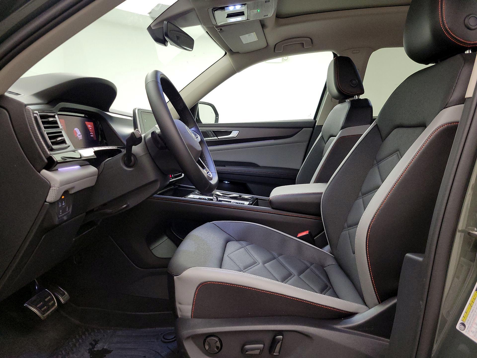 Thumbnail: 2024 Volkswagen Atlas - 11