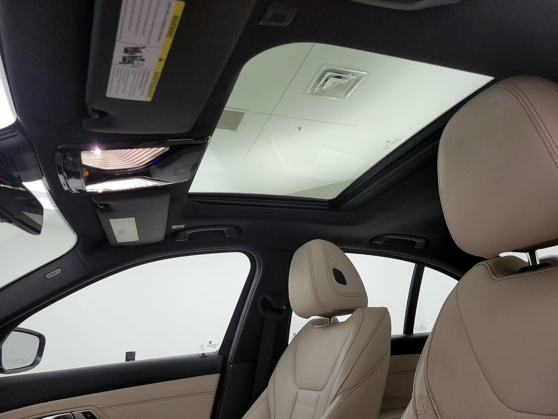 Thumbnail: 2021 BMW 3 Series - 20