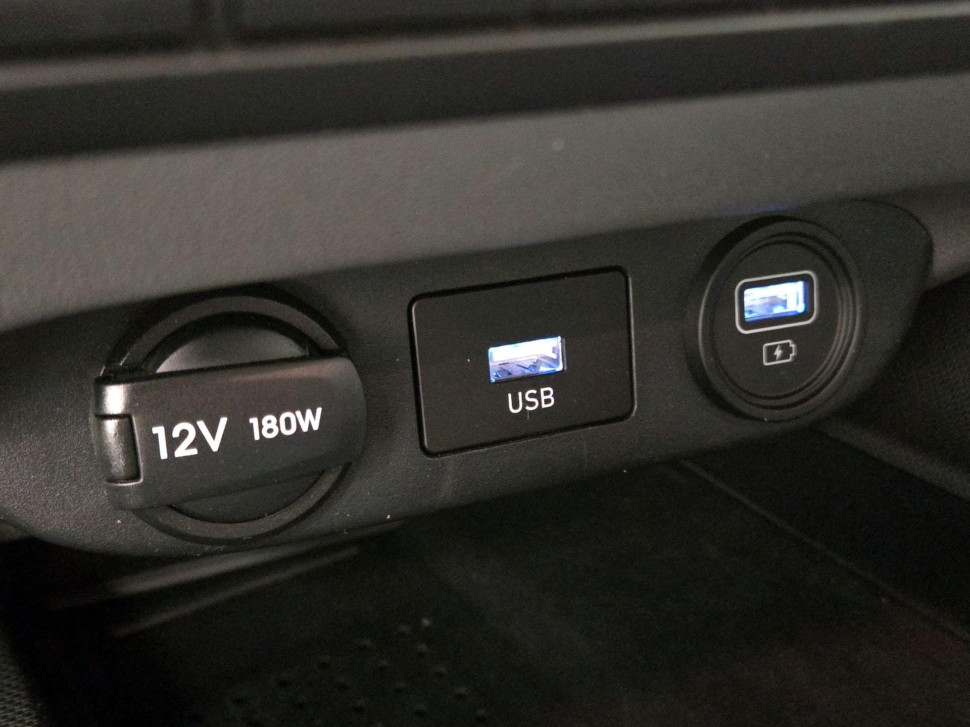 Thumbnail: 2023 Hyundai Elantra - 19