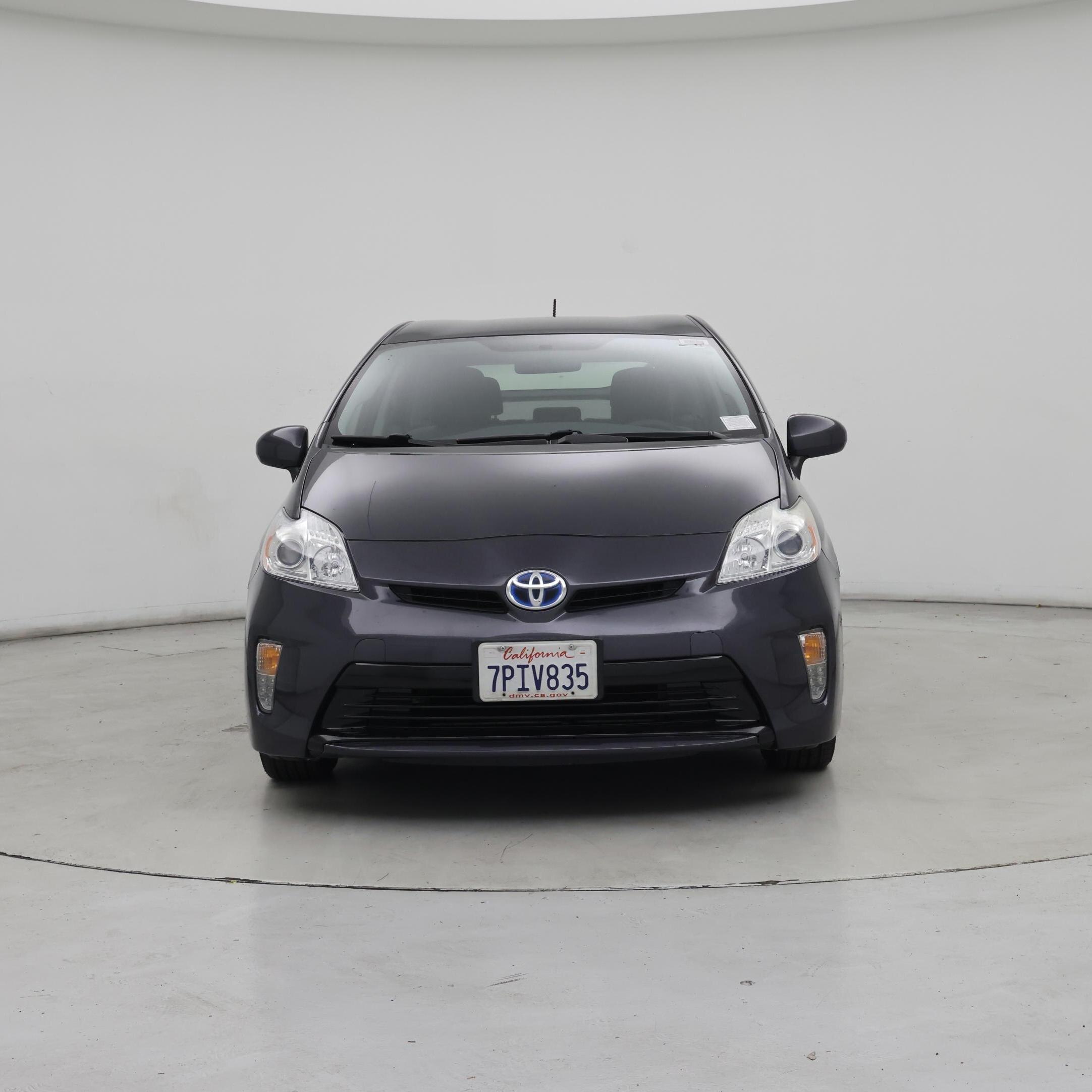 Thumbnail: 2015 Toyota Prius - 5