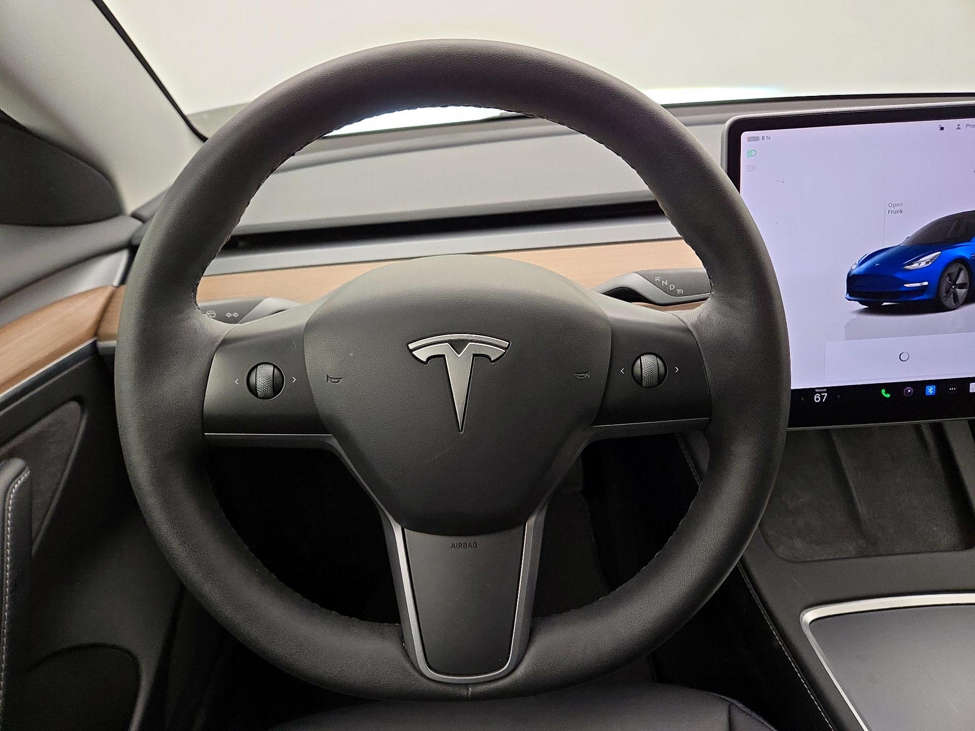 Thumbnail: 2023 Tesla Model 3 - 10