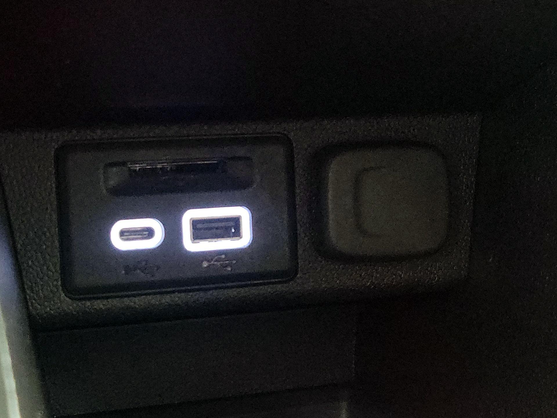 Thumbnail: 2023 Chevrolet Bolt EV - 18