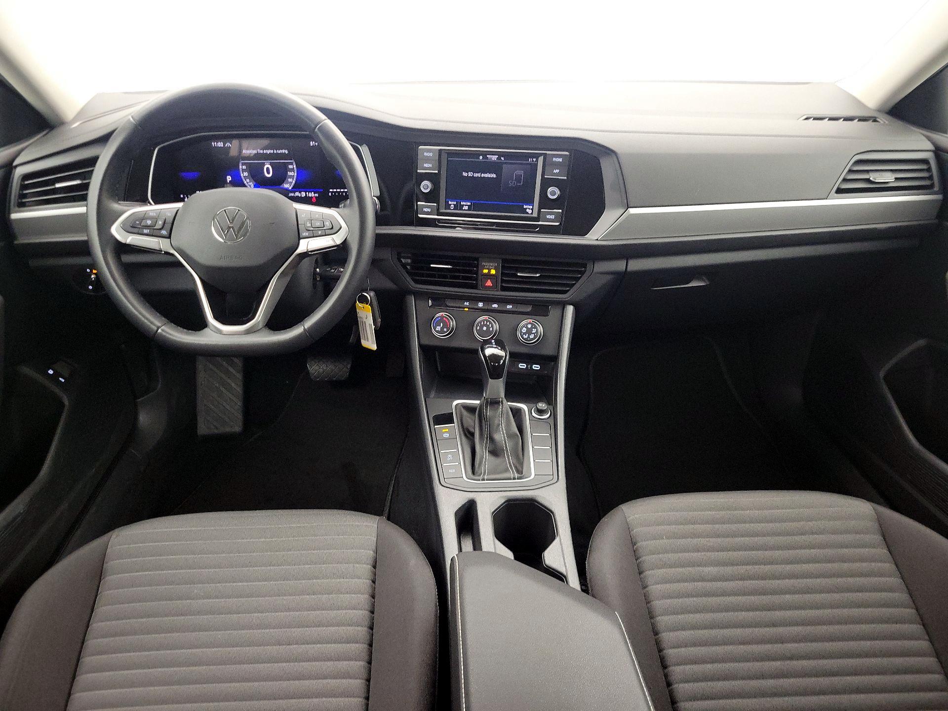 Thumbnail: 2024 Volkswagen Jetta - 9