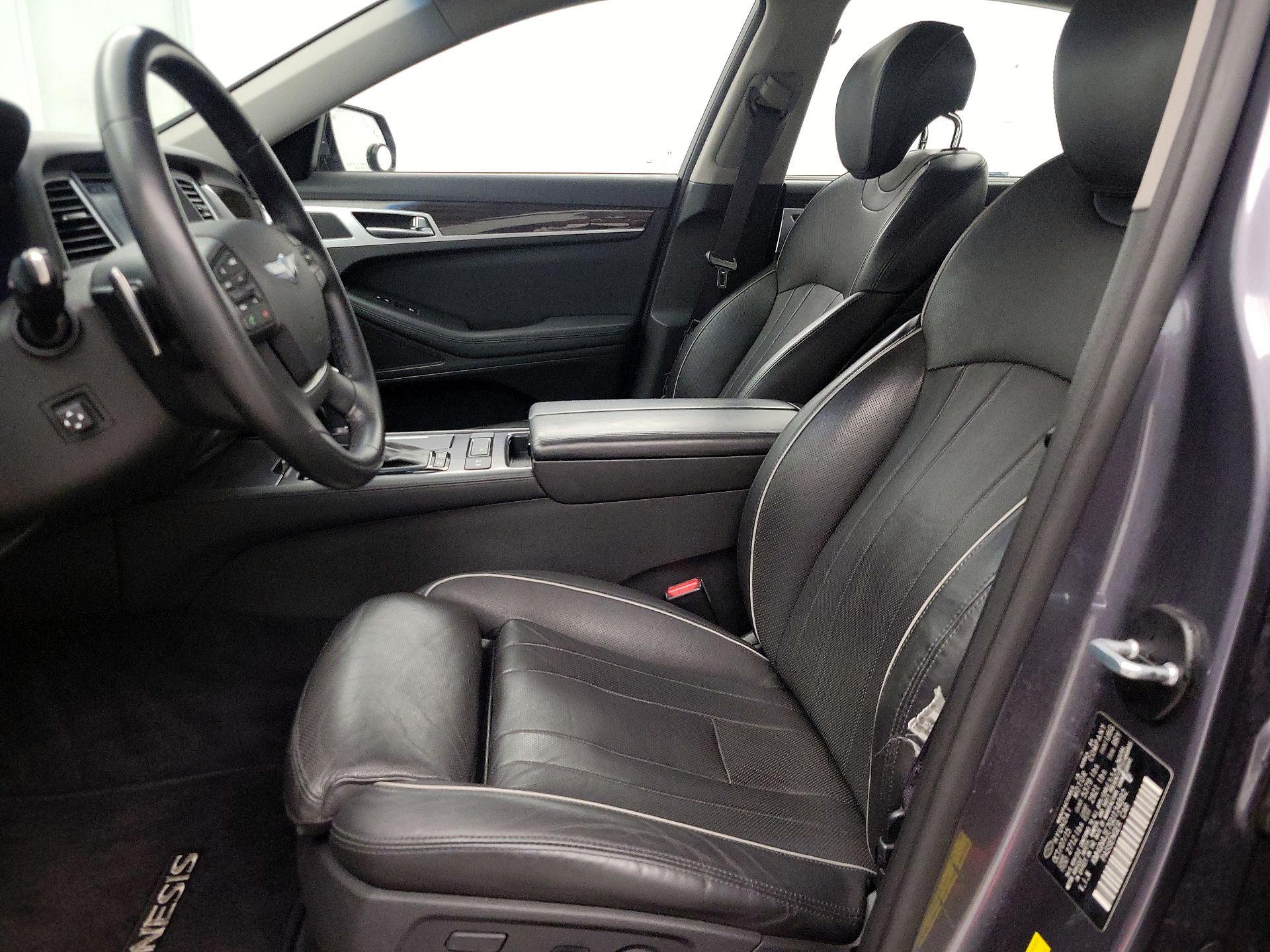 Thumbnail: 2016 Hyundai Genesis - 11