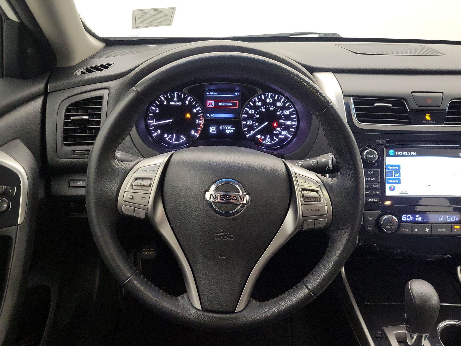 Thumbnail: 2014 Nissan Altima - 10