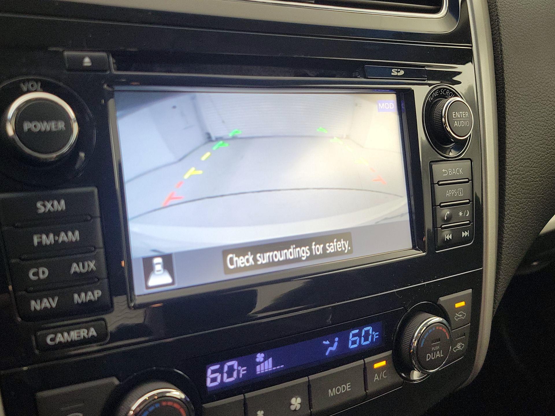 Thumbnail: 2014 Nissan Altima - 15