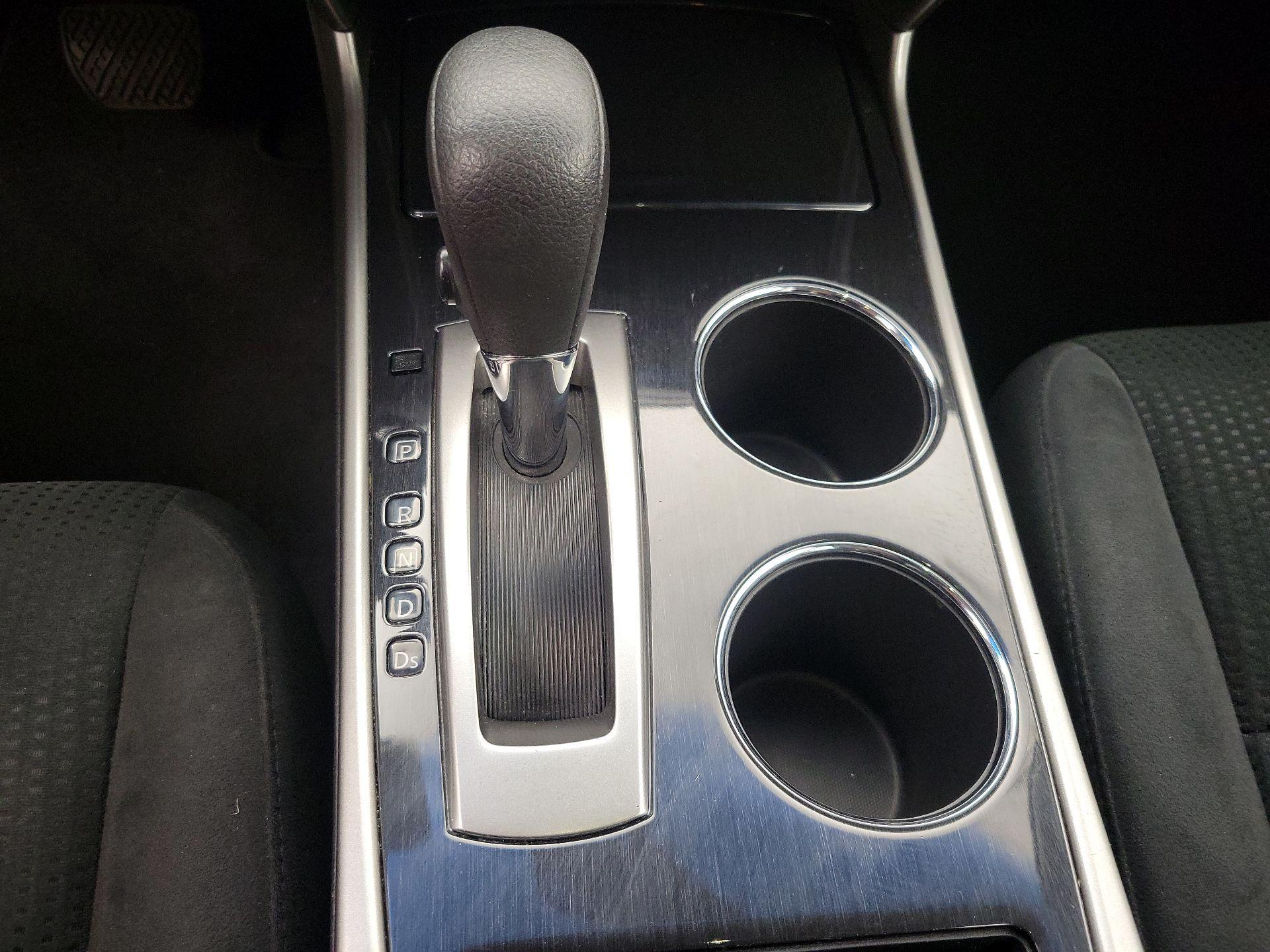 Thumbnail: 2014 Nissan Altima - 18