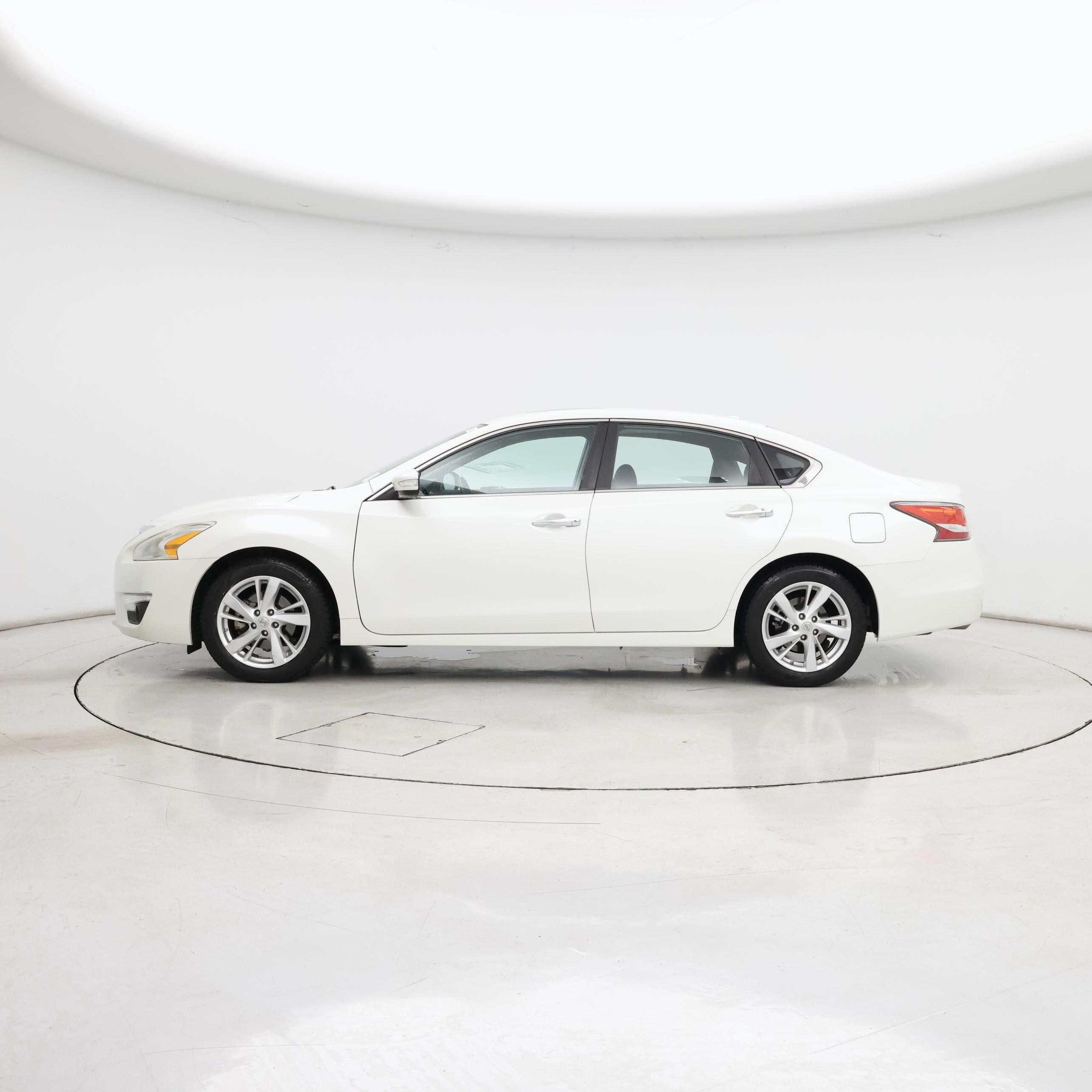 Thumbnail: 2014 Nissan Altima - 3