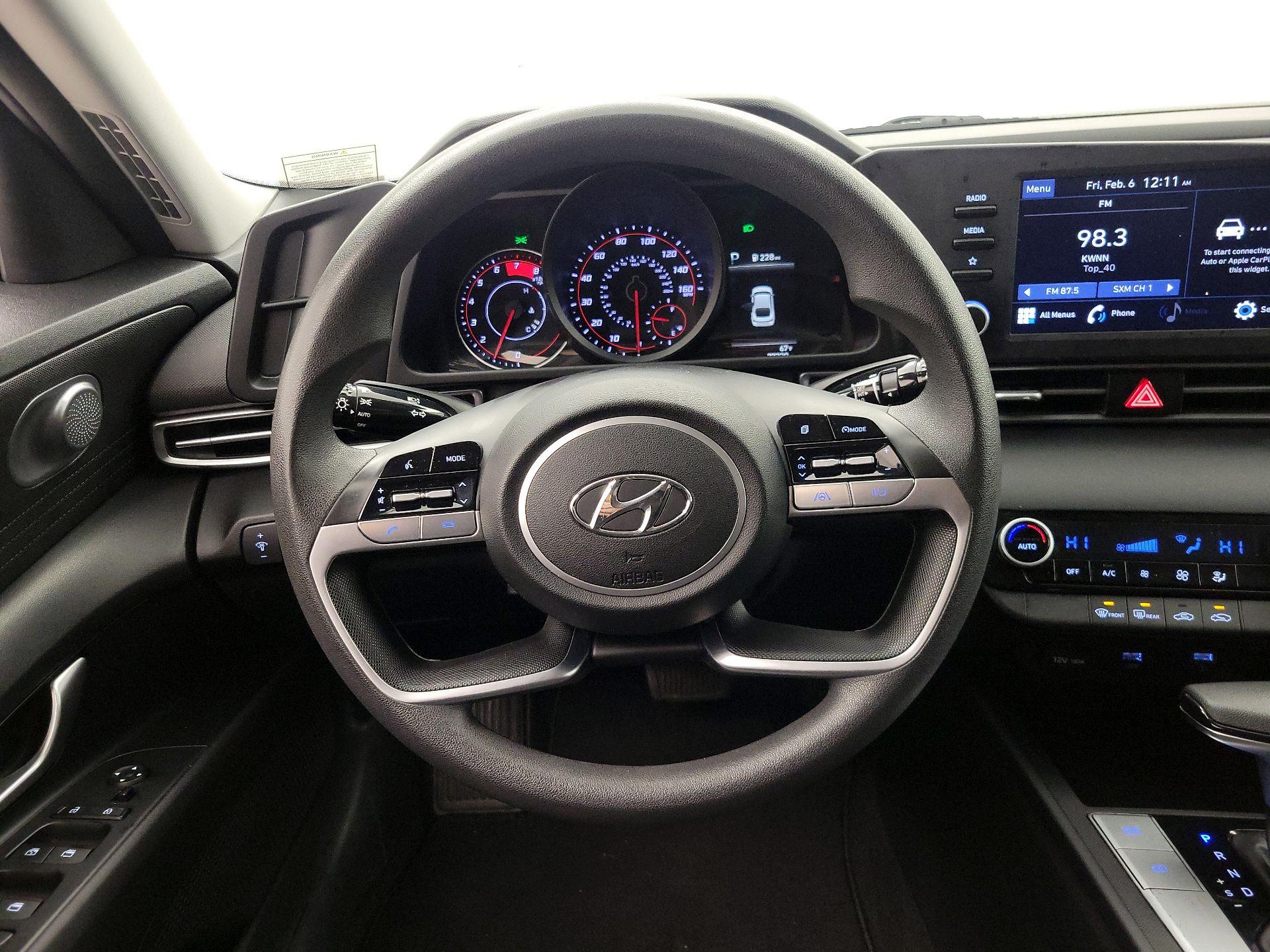 Thumbnail: 2021 Hyundai Elantra - 10