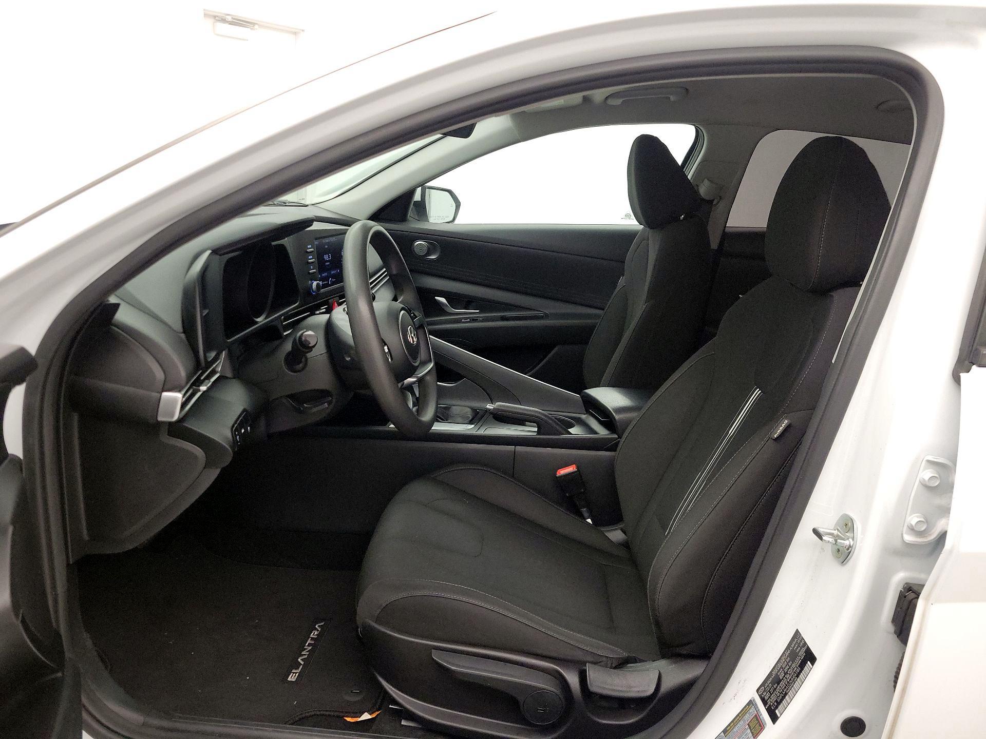 Thumbnail: 2021 Hyundai Elantra - 11