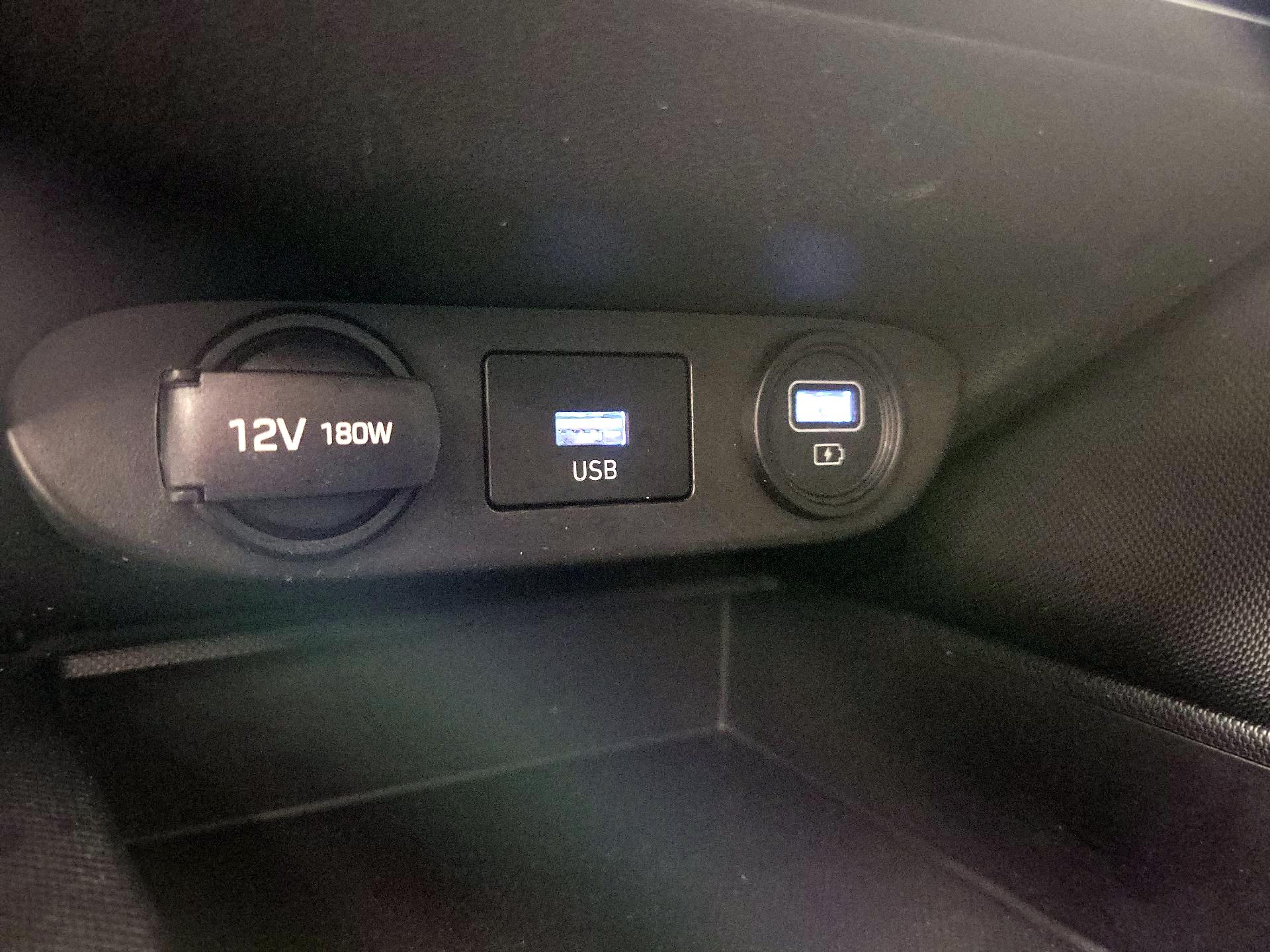 Thumbnail: 2021 Hyundai Elantra - 18