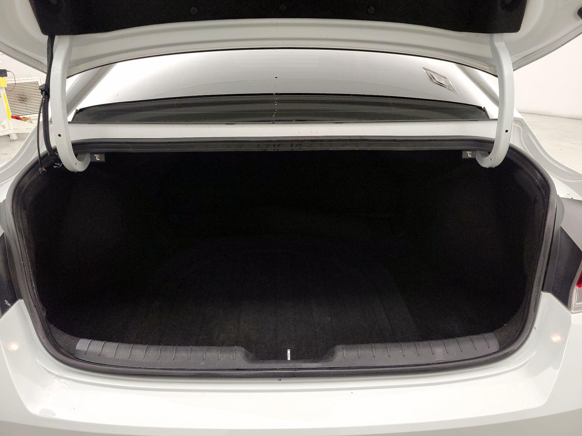 Thumbnail: 2021 Hyundai Elantra - 20