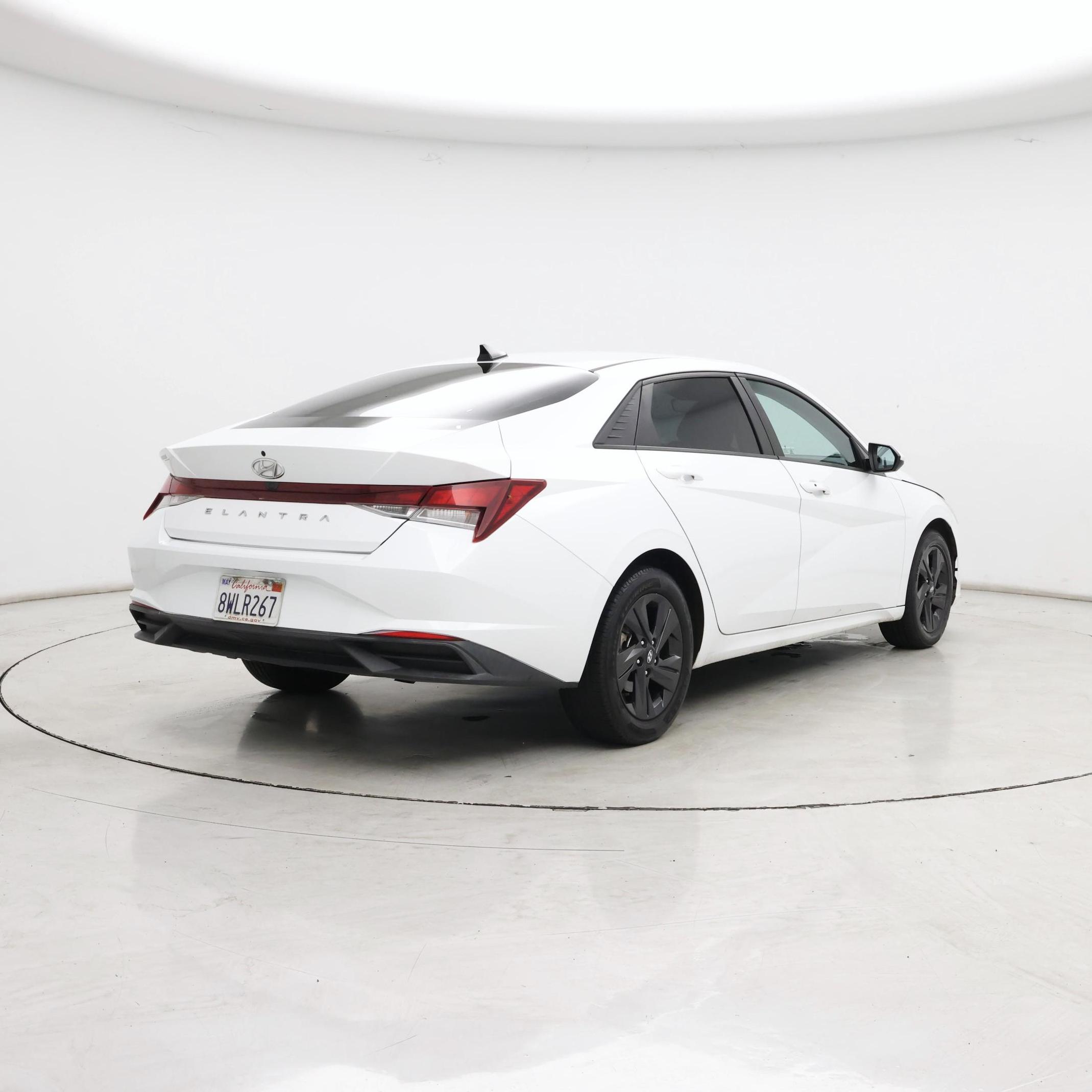 Thumbnail: 2021 Hyundai Elantra - 8