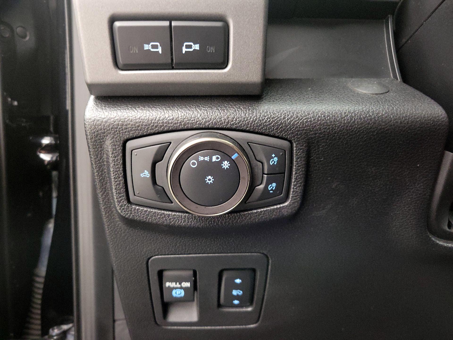 Thumbnail: 2019 Ford F-150 - 13