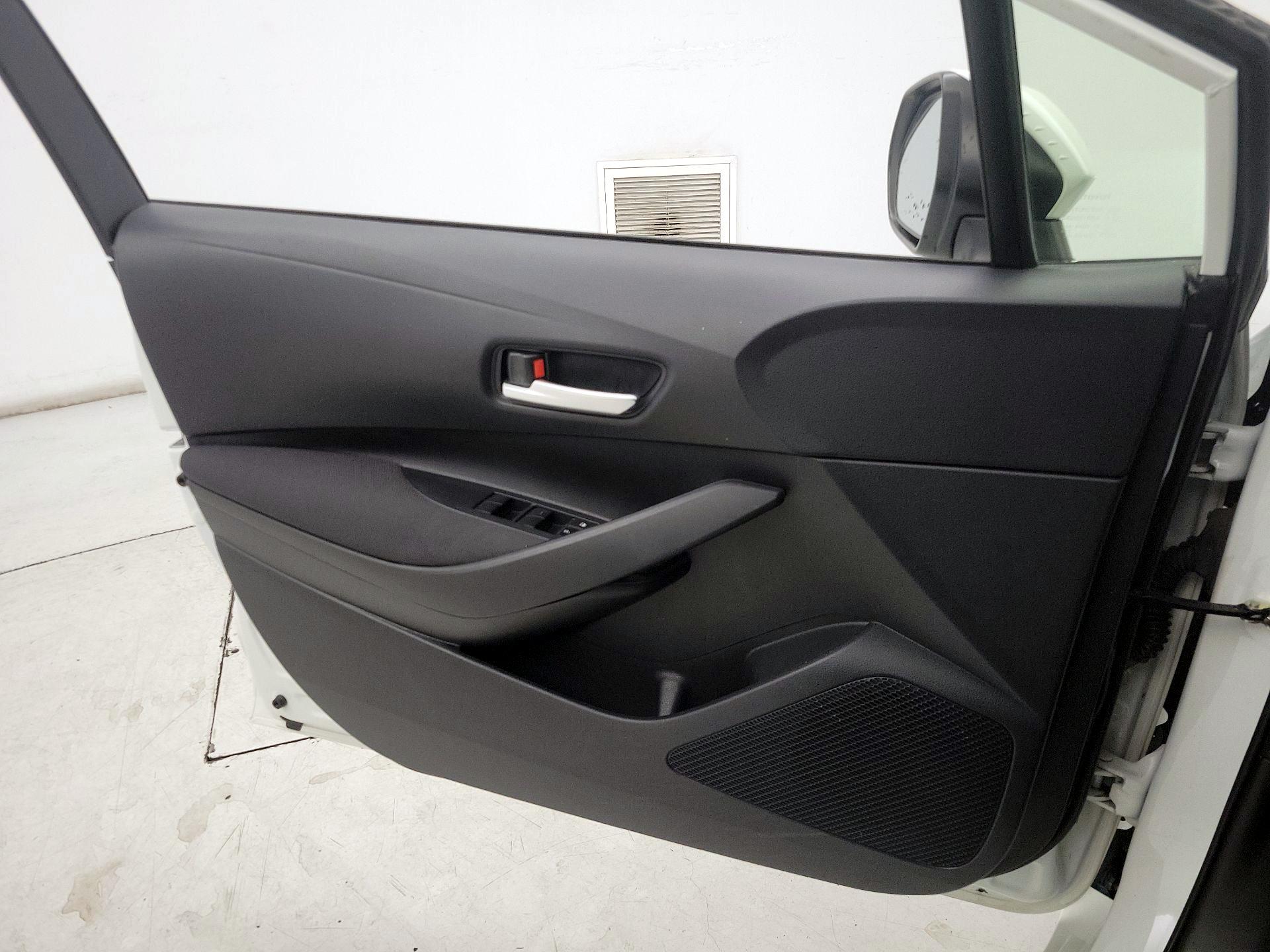 Thumbnail: 2021 Toyota Corolla - 12