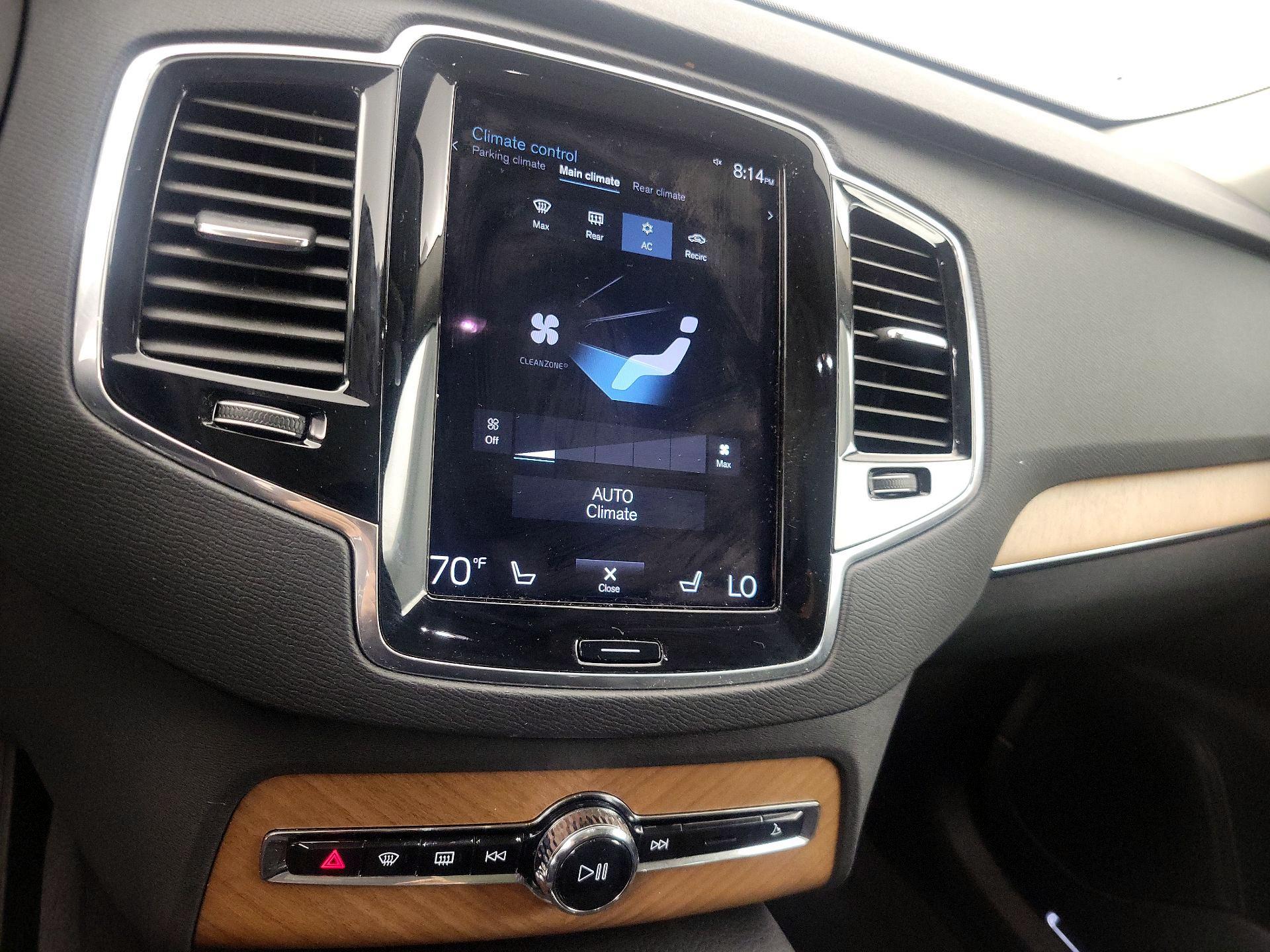 Thumbnail: 2021 Volvo XC90 - 17