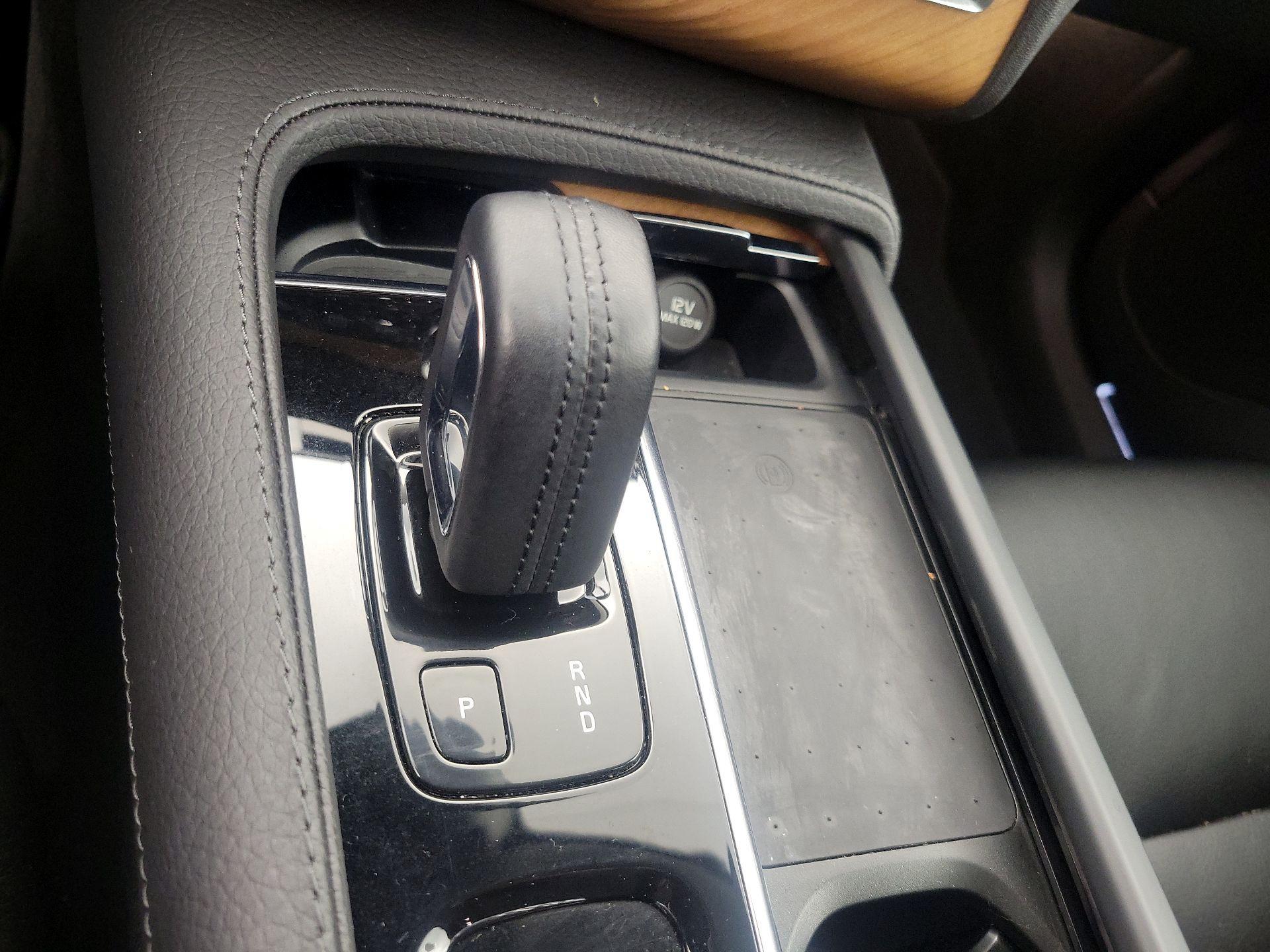 Thumbnail: 2021 Volvo XC90 - 18