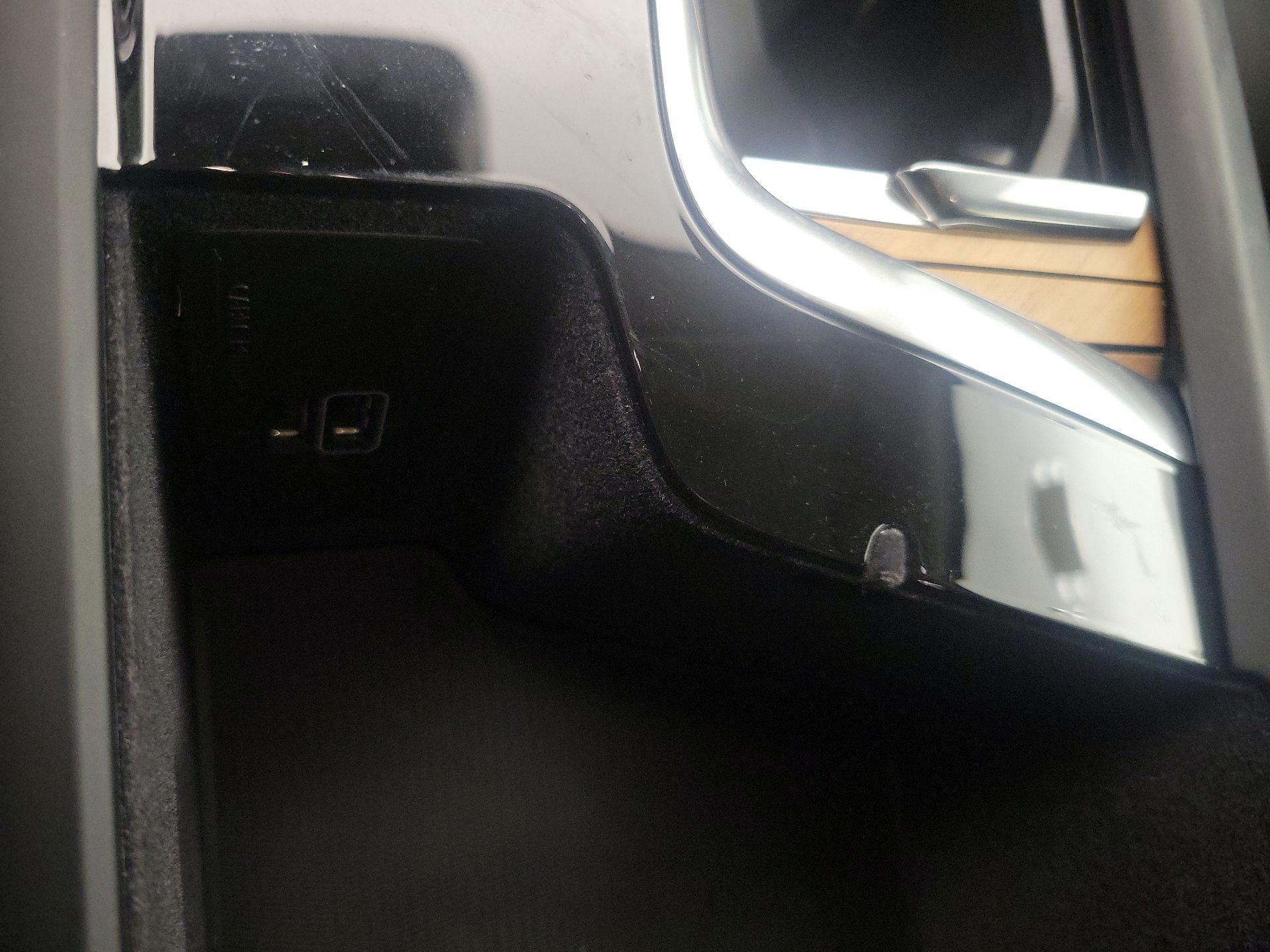 Thumbnail: 2021 Volvo XC90 - 19