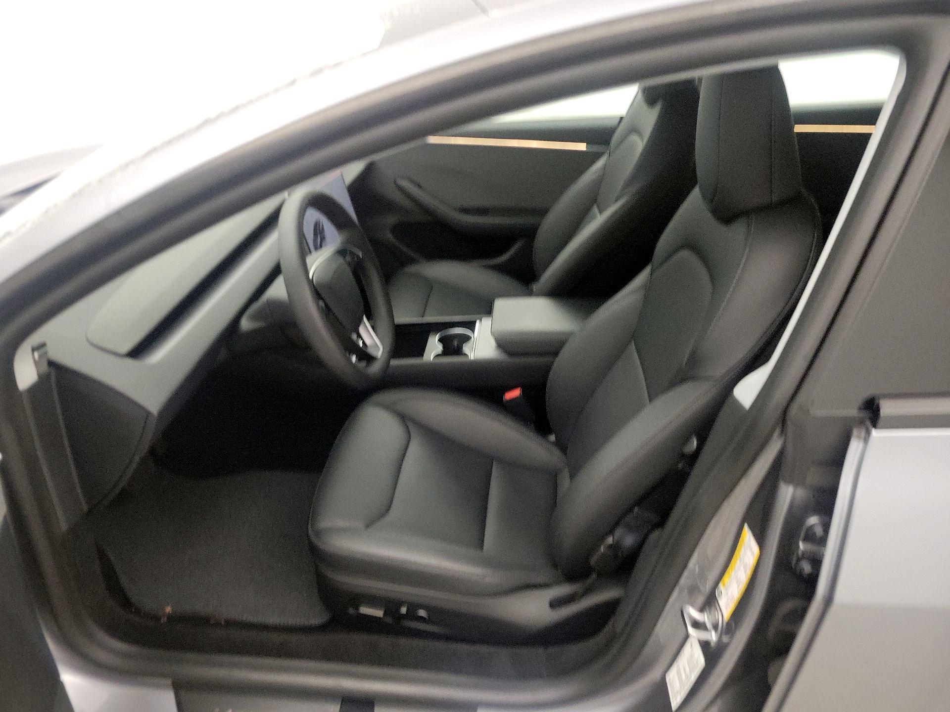 Thumbnail: 2025 Tesla Model 3 - 11