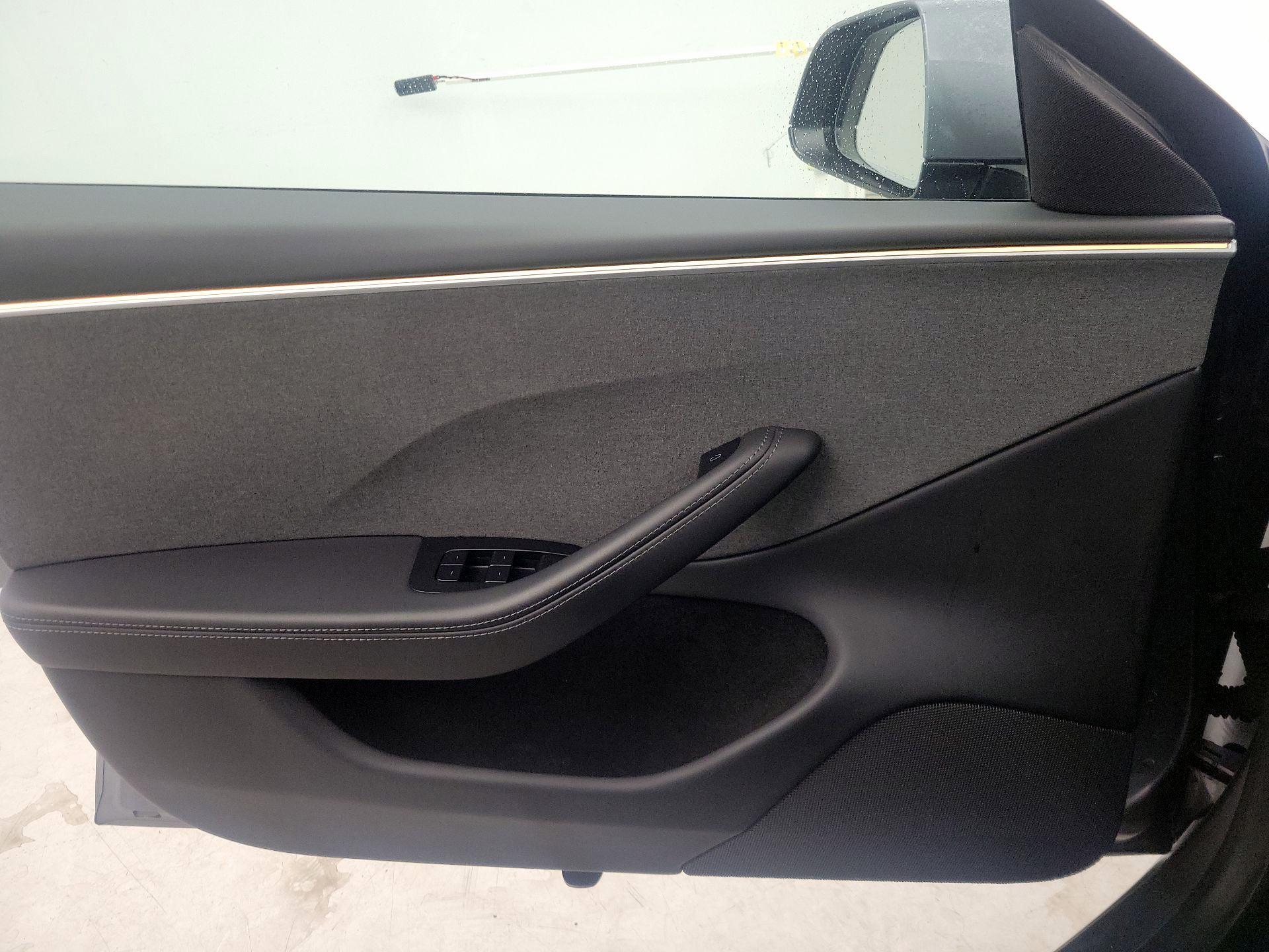 Thumbnail: 2025 Tesla Model 3 - 12