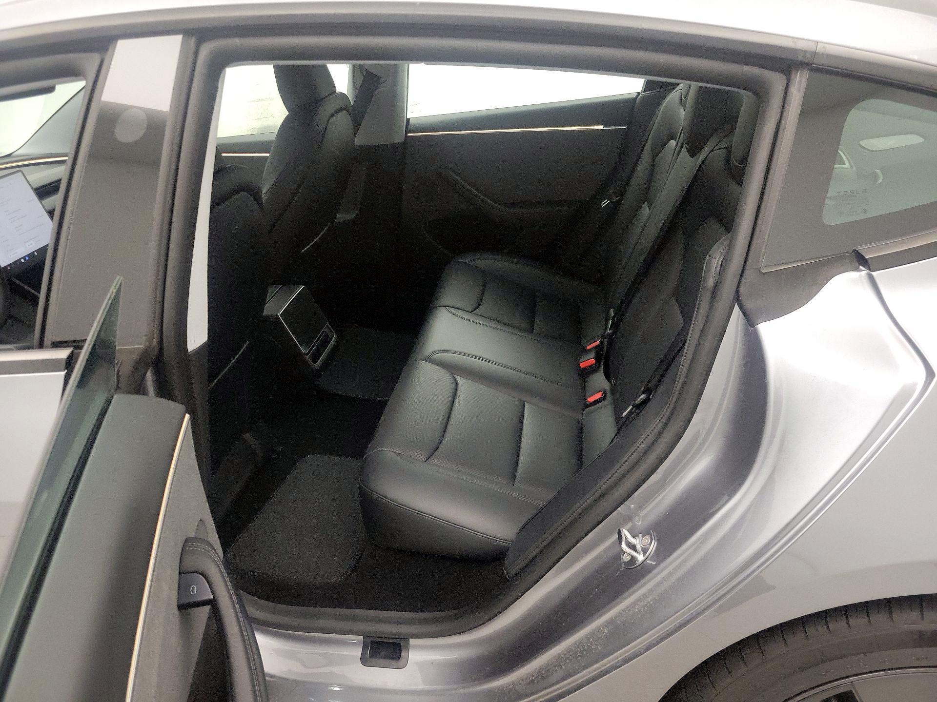 Thumbnail: 2025 Tesla Model 3 - 19